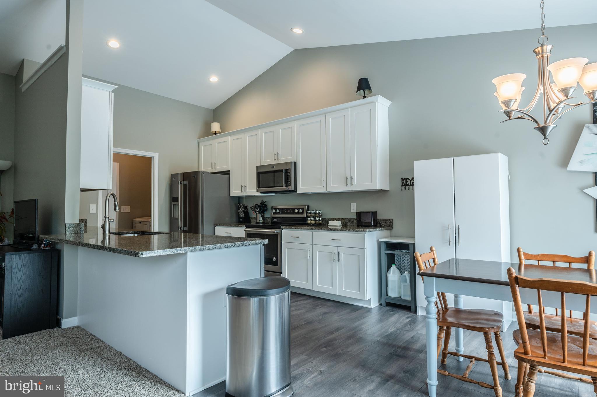 LINKS PLACE - Residential