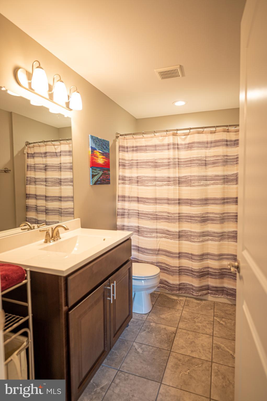 LINKS PLACE - Residential