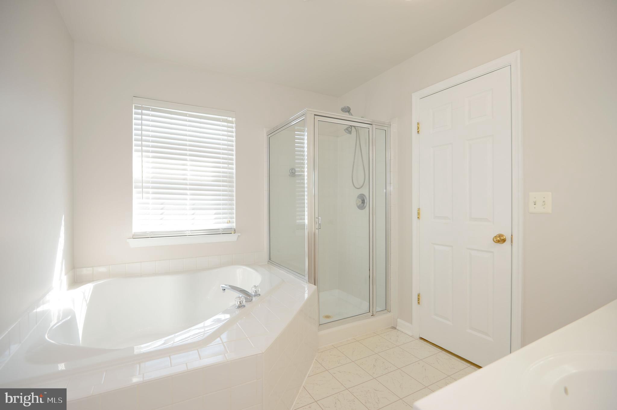 ASHBURN VILLAGE - Residential