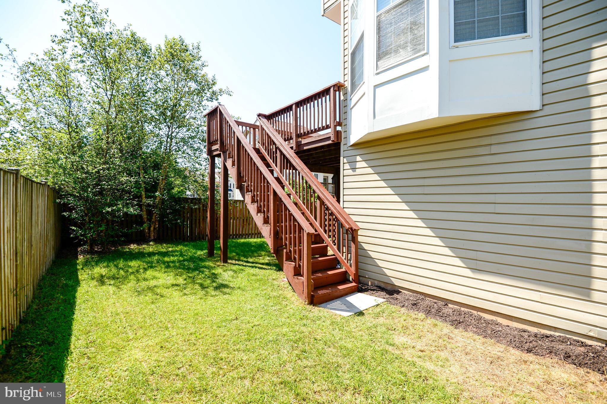 ASHBURN VILLAGE - Residential