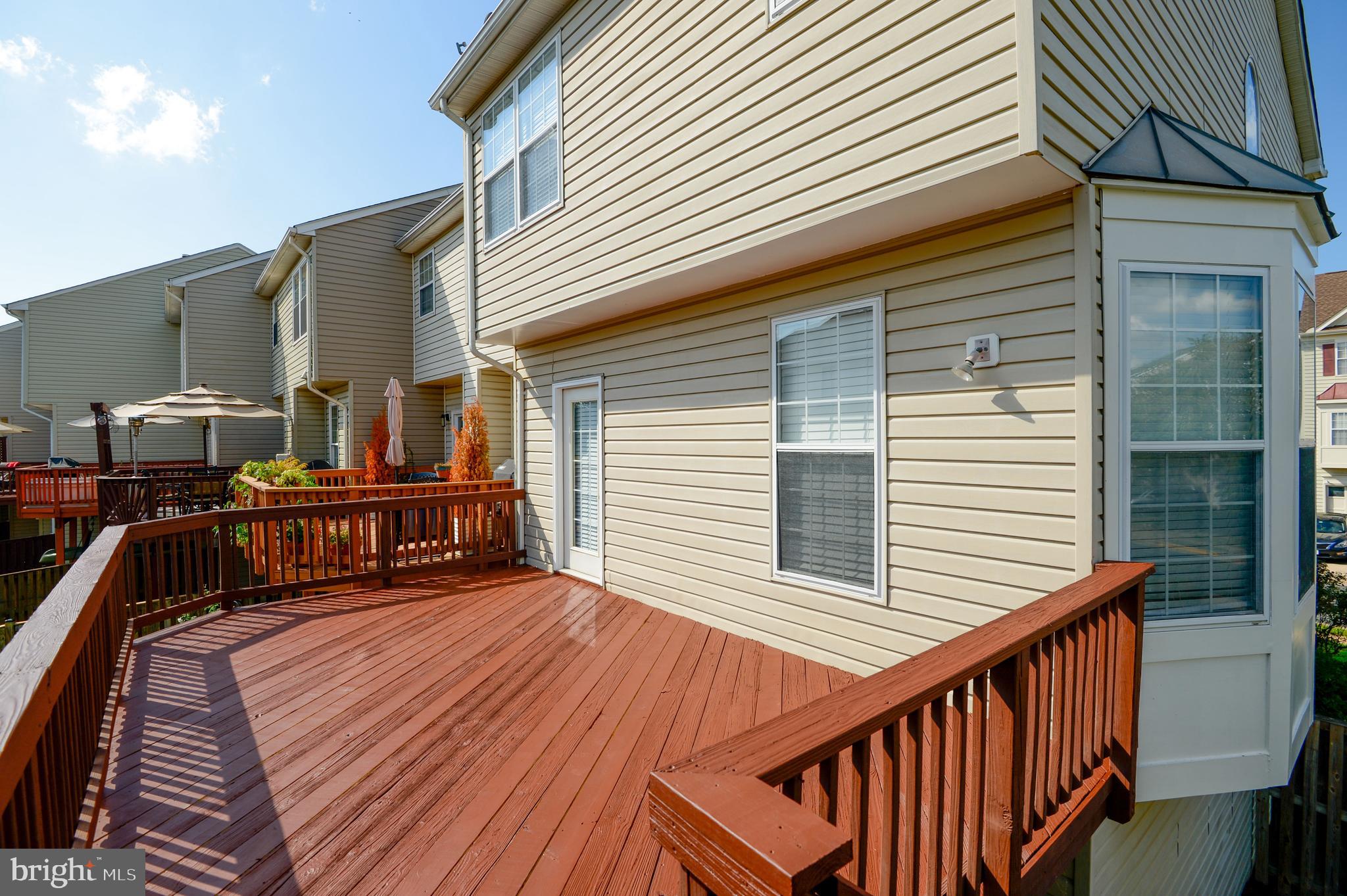 ASHBURN VILLAGE - Residential