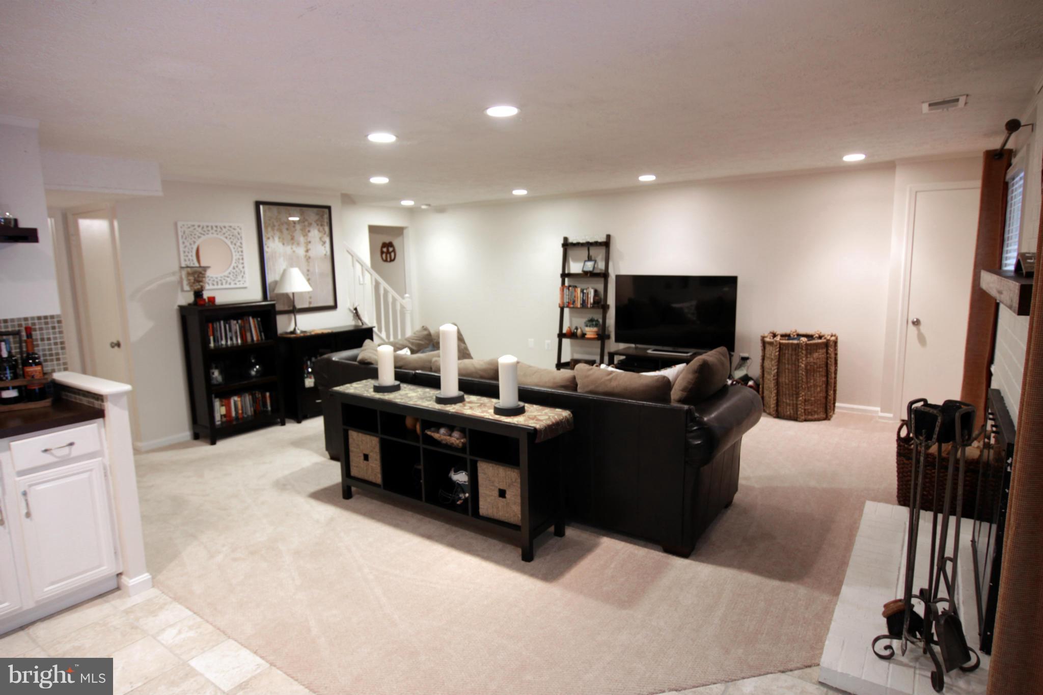 COUNTRY CREEK - Residential