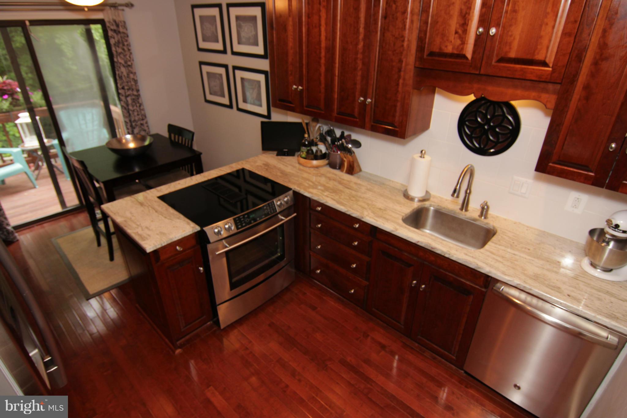 COUNTRY CREEK - Residential