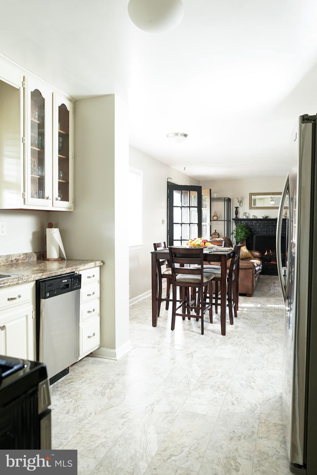 SUBURBAN ESTATES - Residential