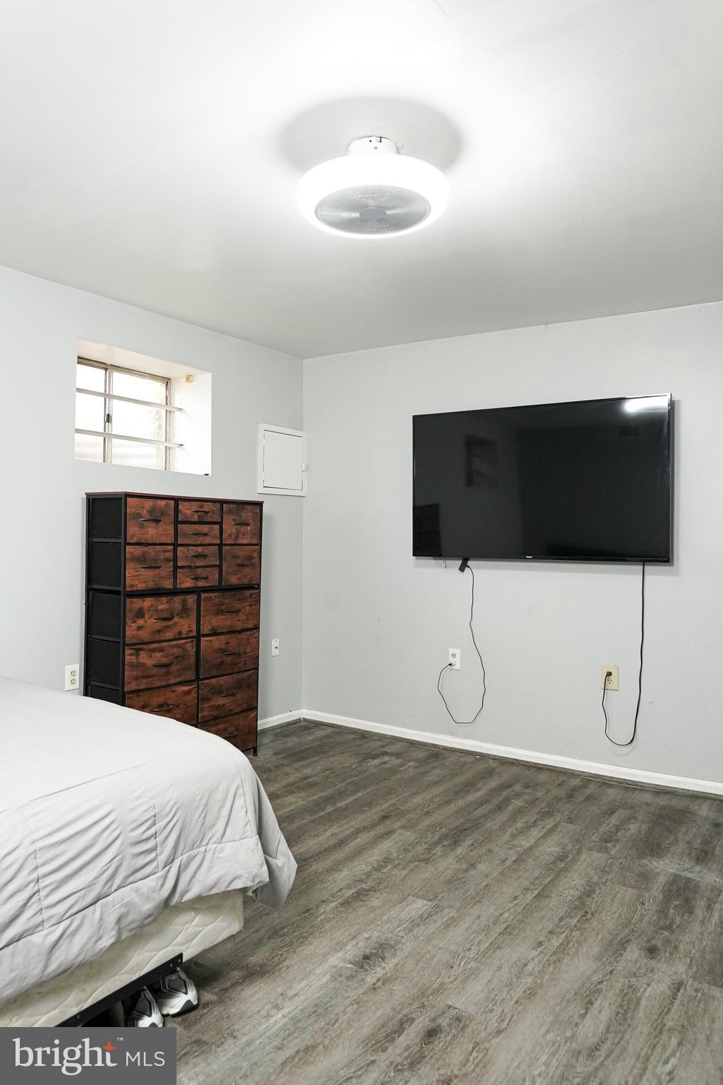 SUBURBAN ESTATES - Residential