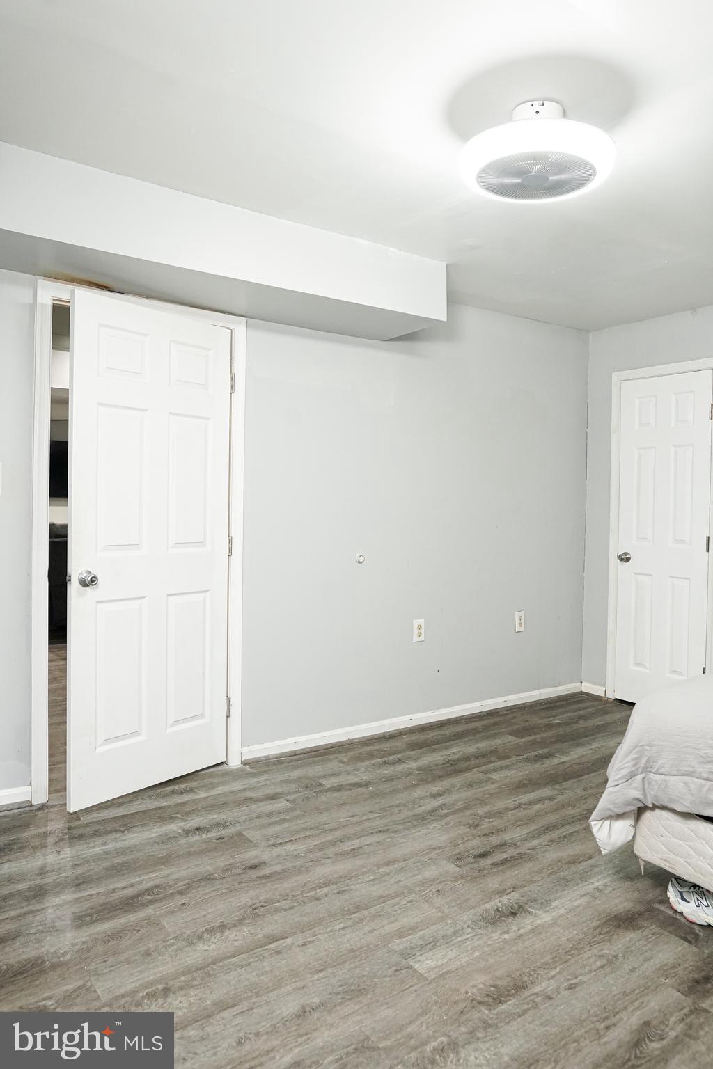 SUBURBAN ESTATES - Residential