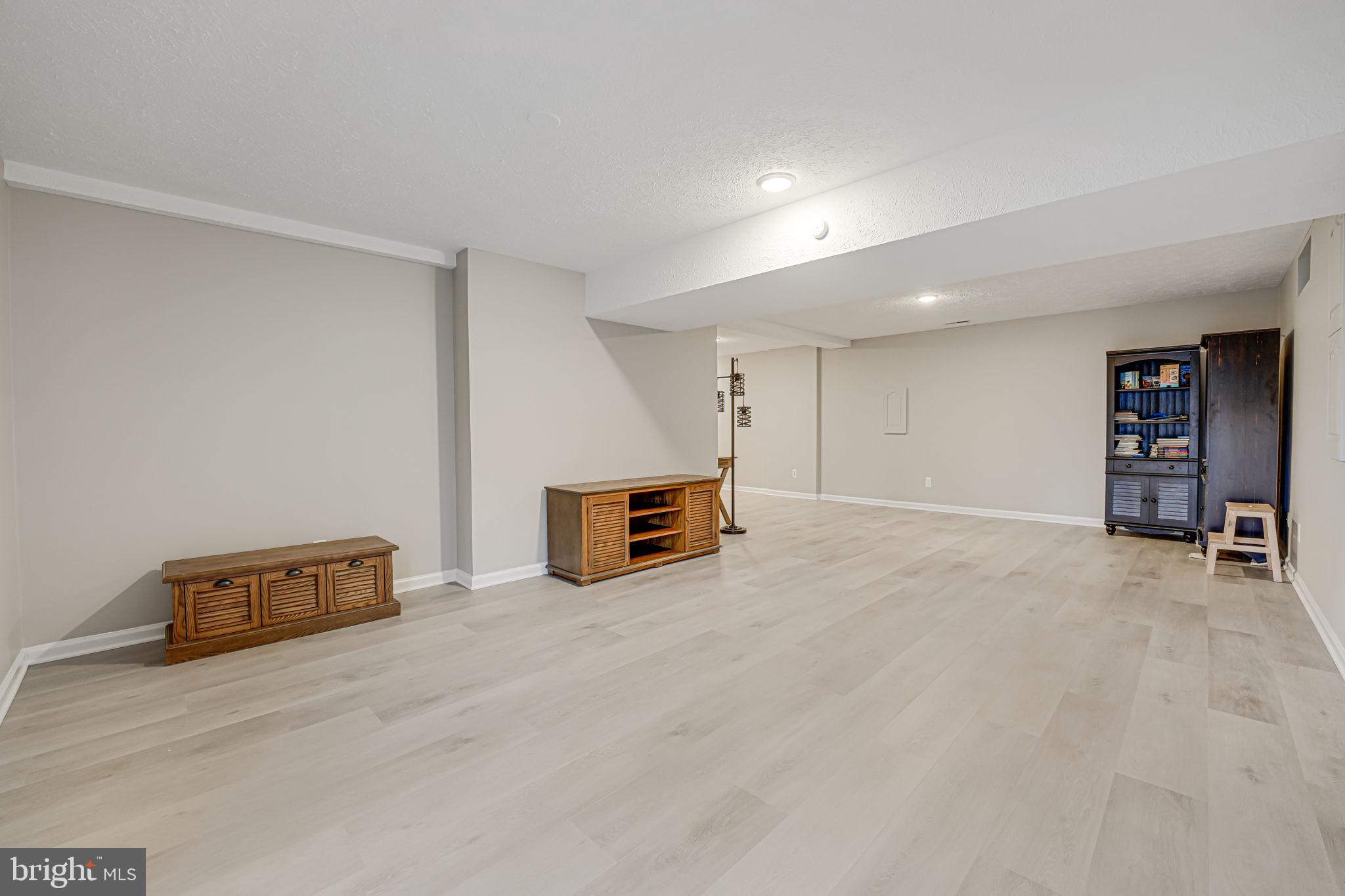 LYNWOOD - Residential