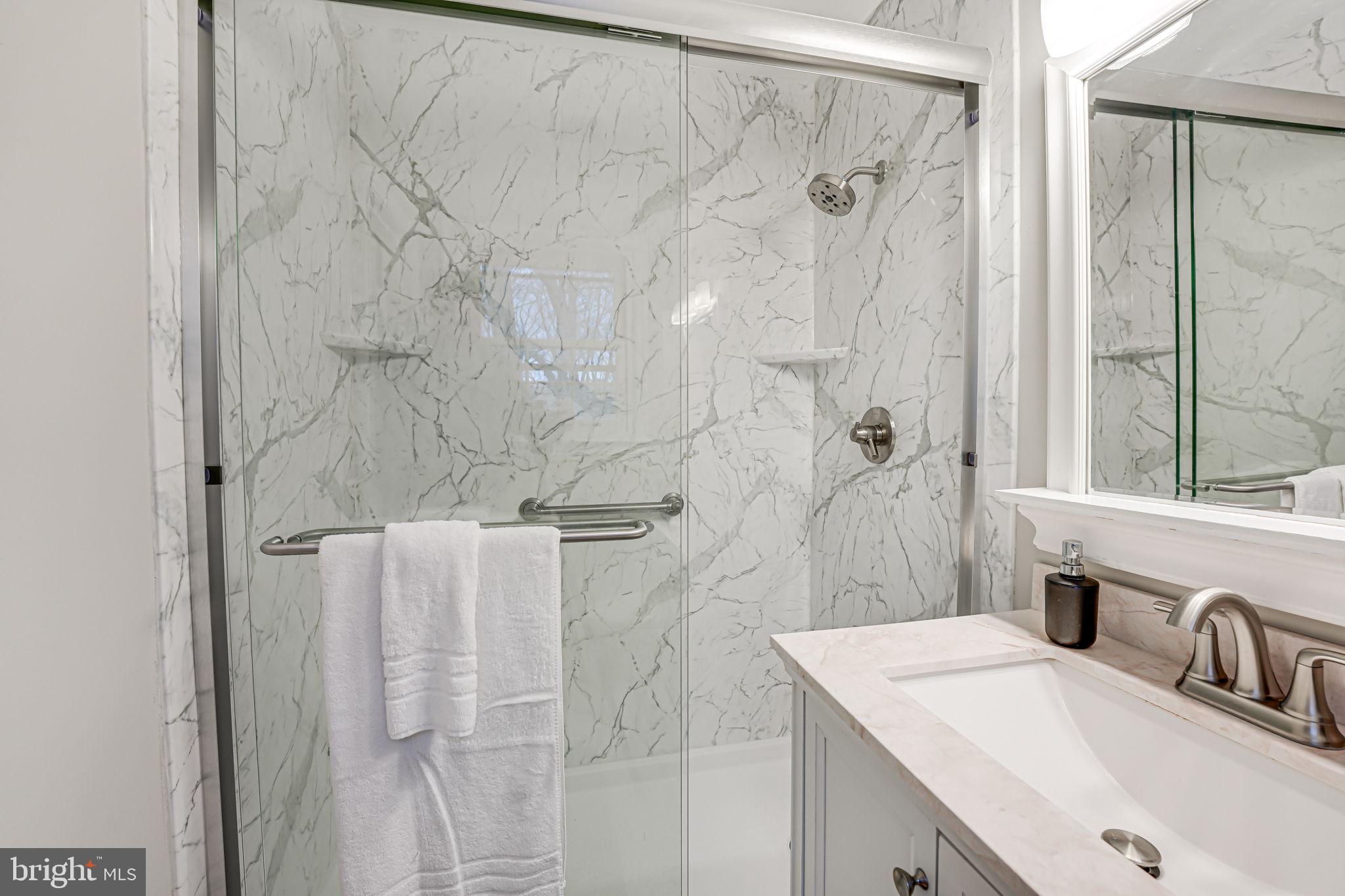 LYNWOOD - Residential