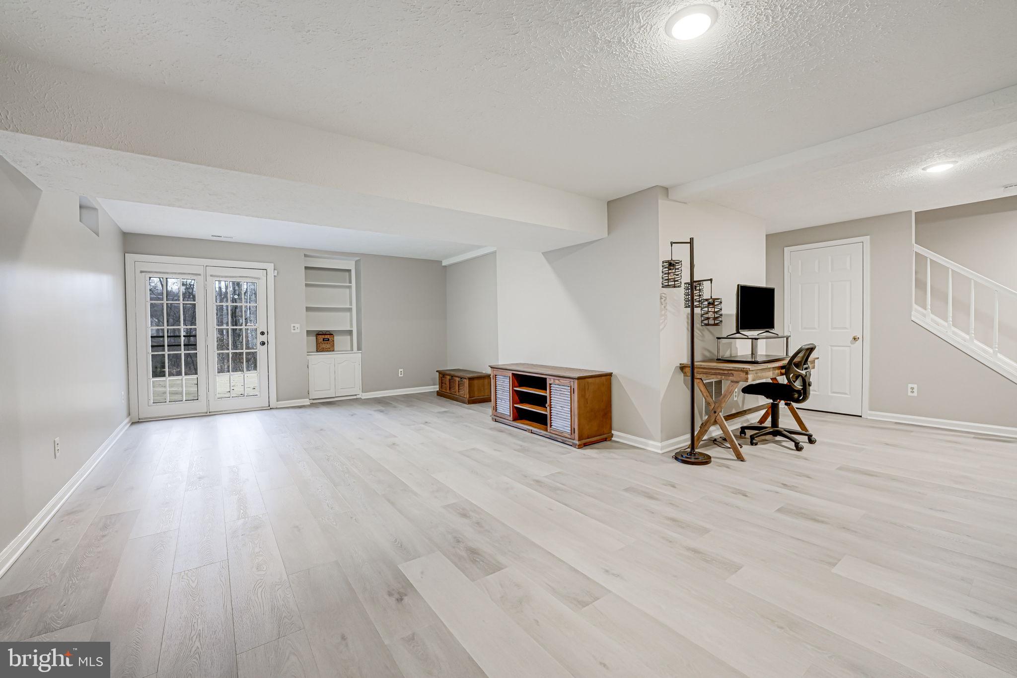 LYNWOOD - Residential