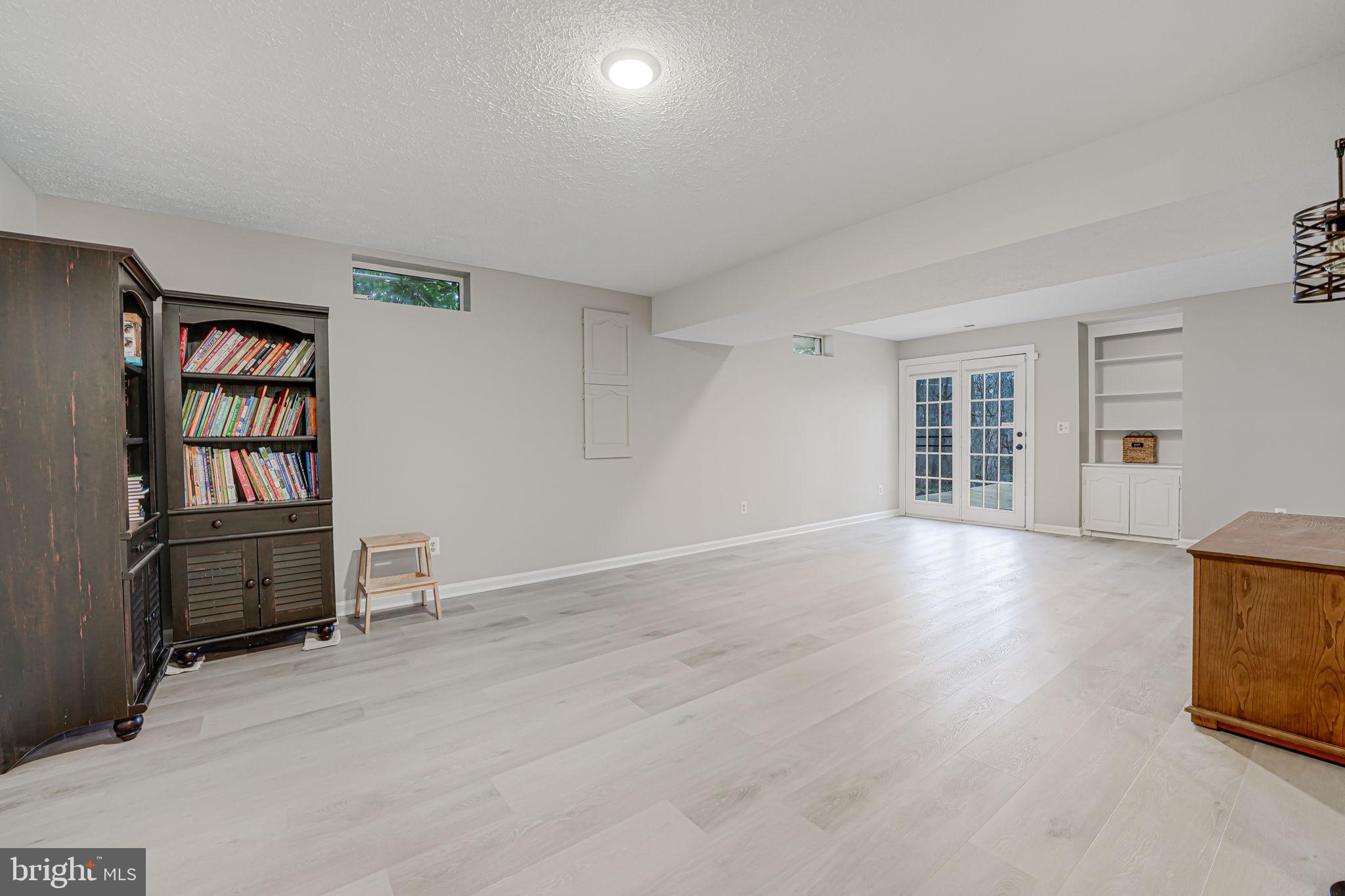 LYNWOOD - Residential