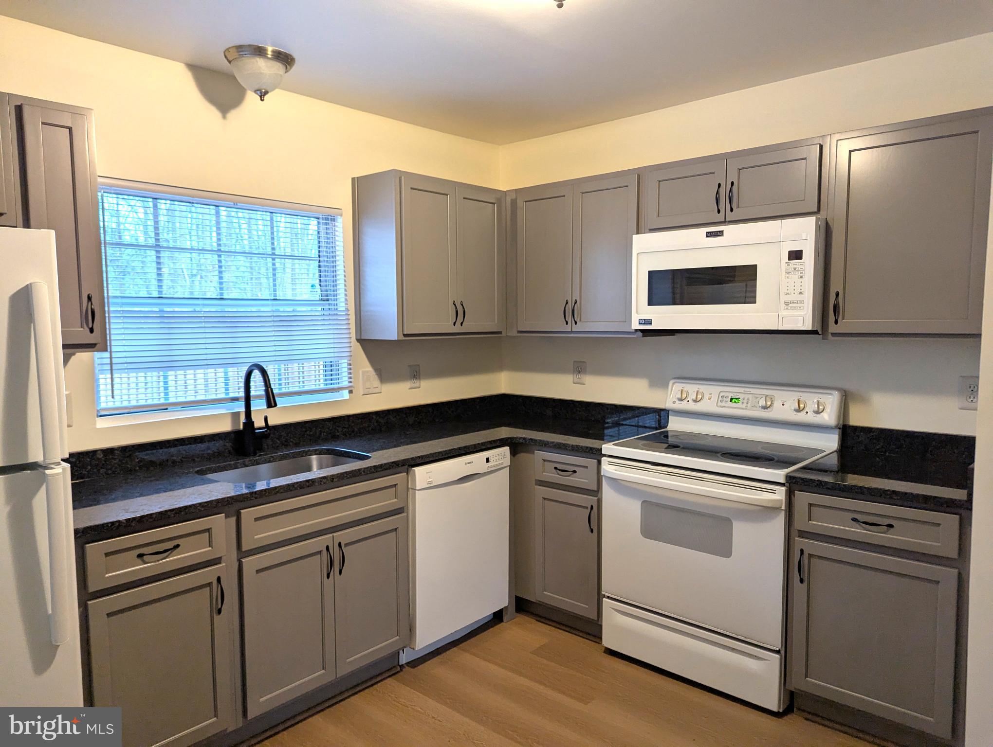 ENFIELD CHASE PLAT FOUR - Residential