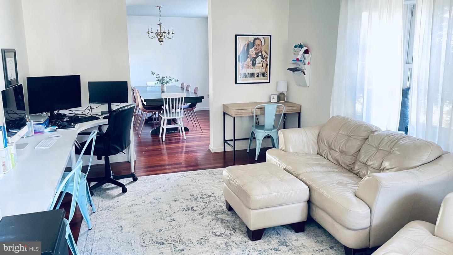1514 ISAACS COURT