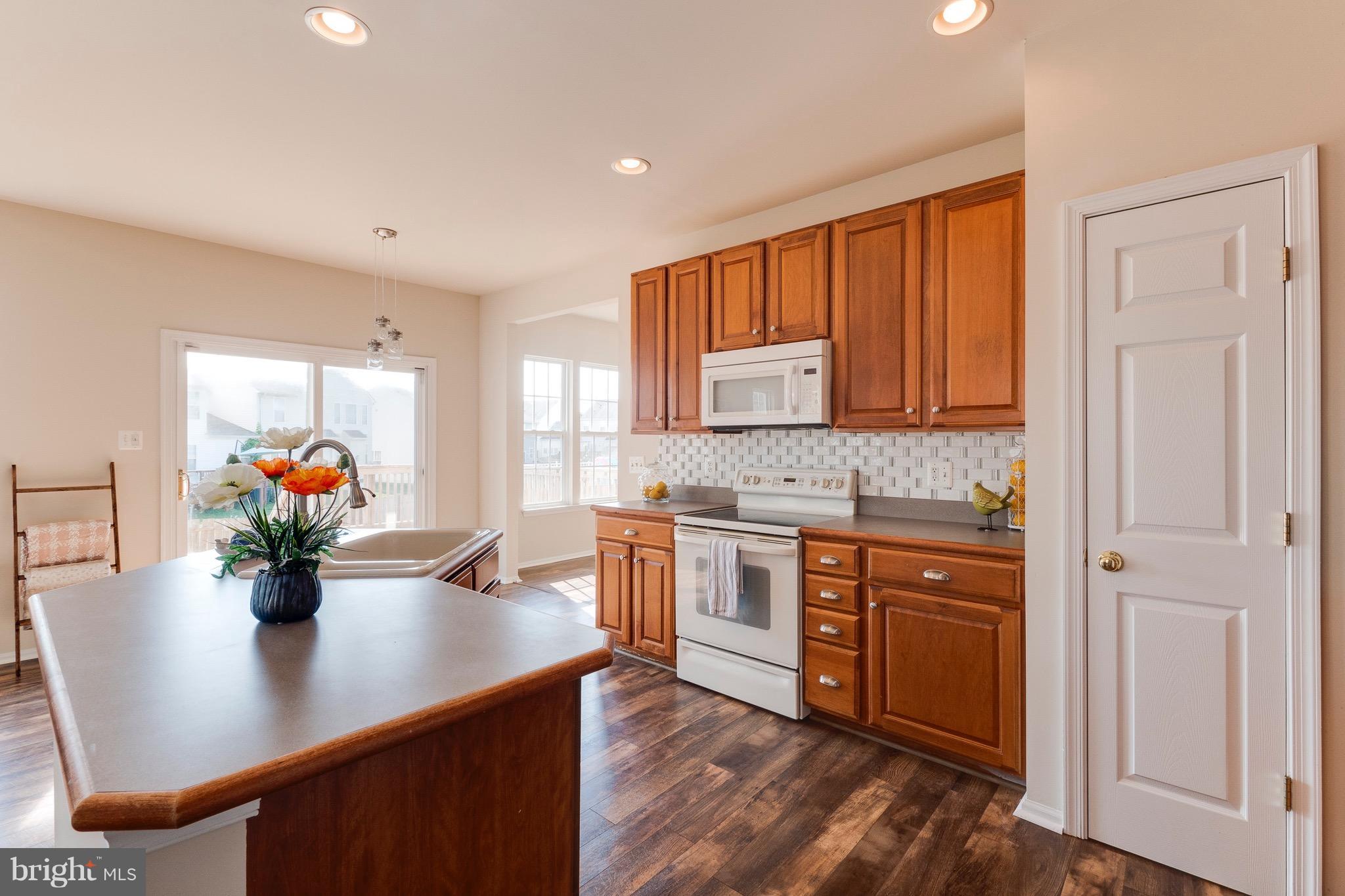 APPLE GROVE - Residential