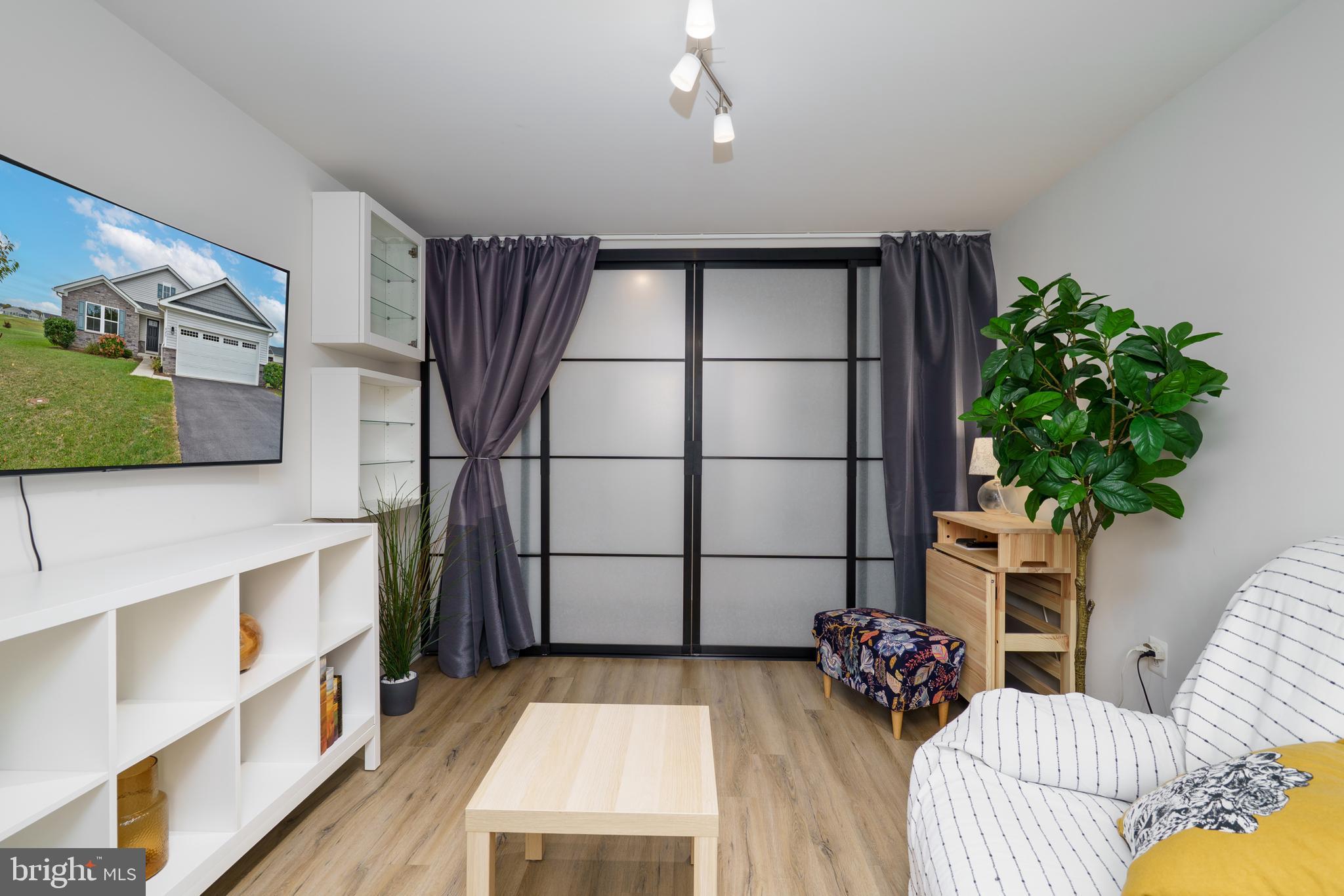 CHANDLERS GLEN - Residential