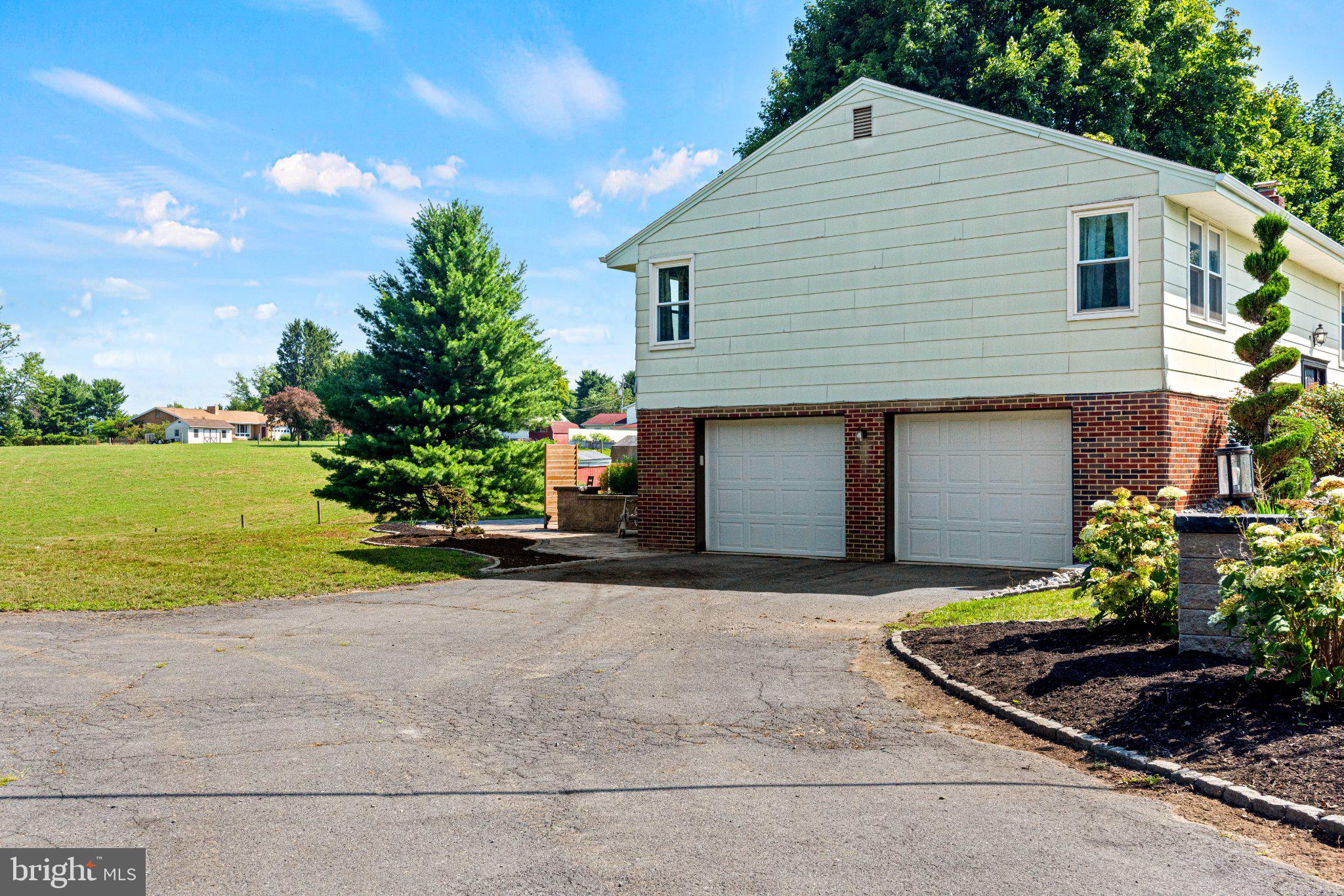 236 RIDGE HILL