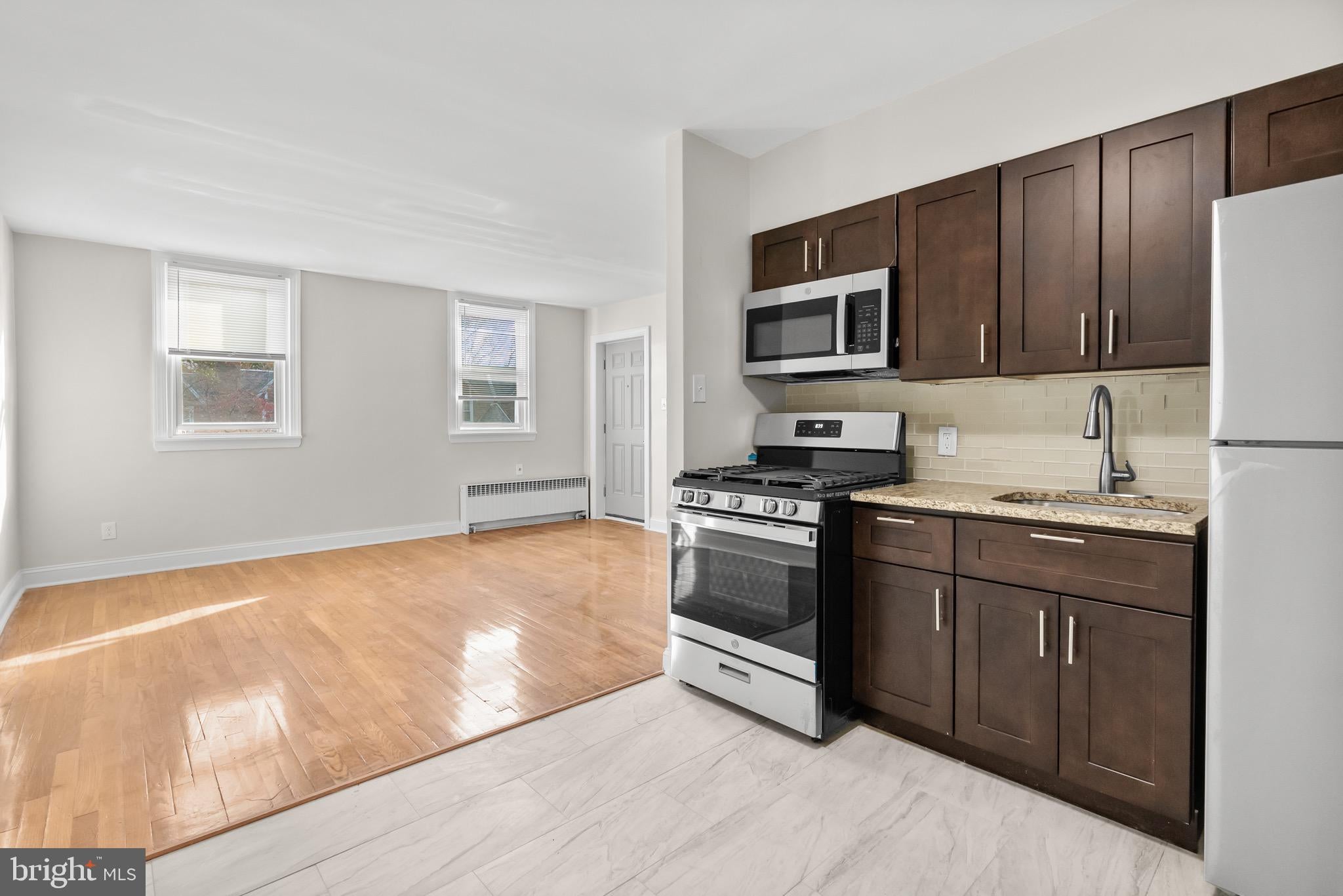 5160 D STREET 2