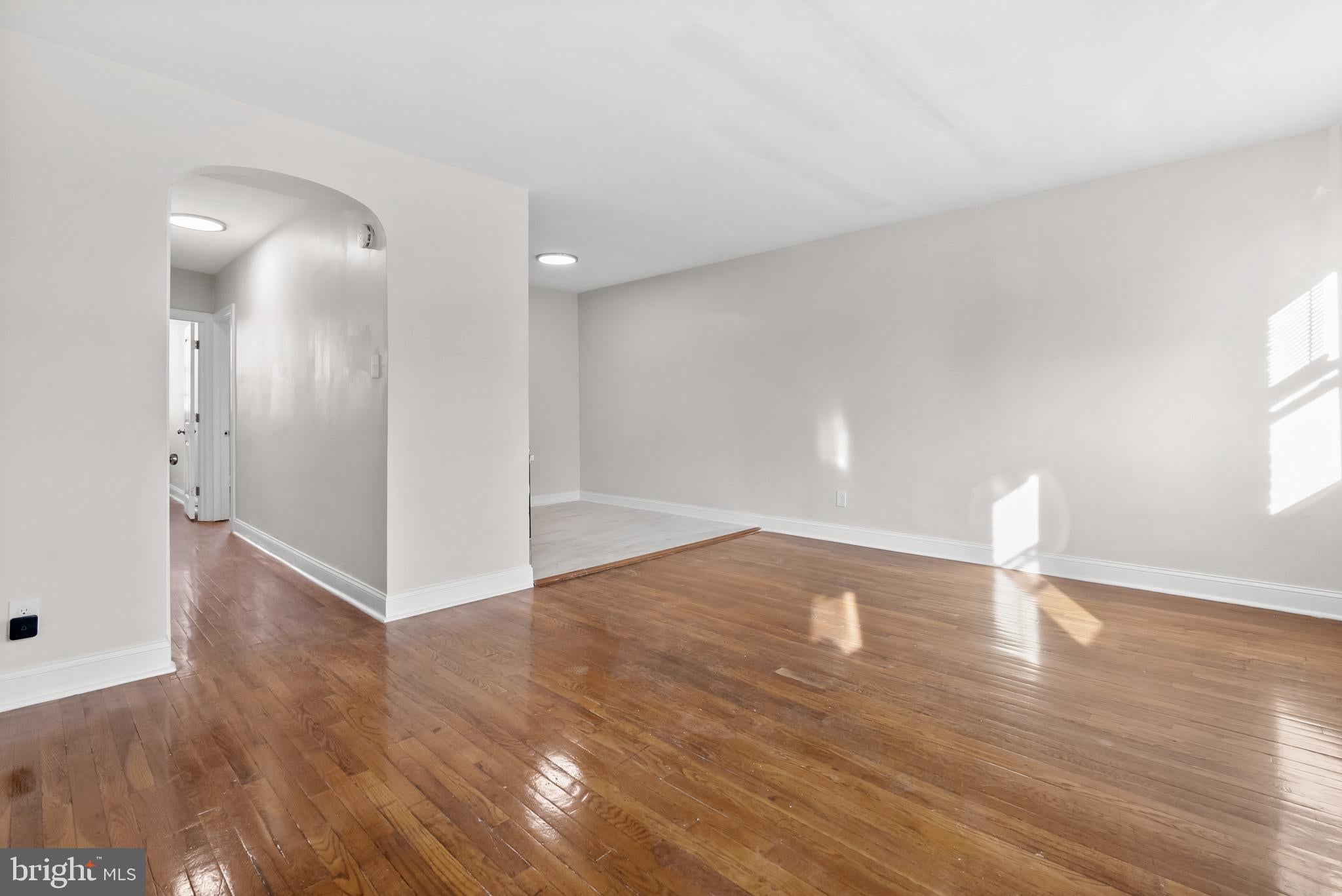 5160 D STREET 2