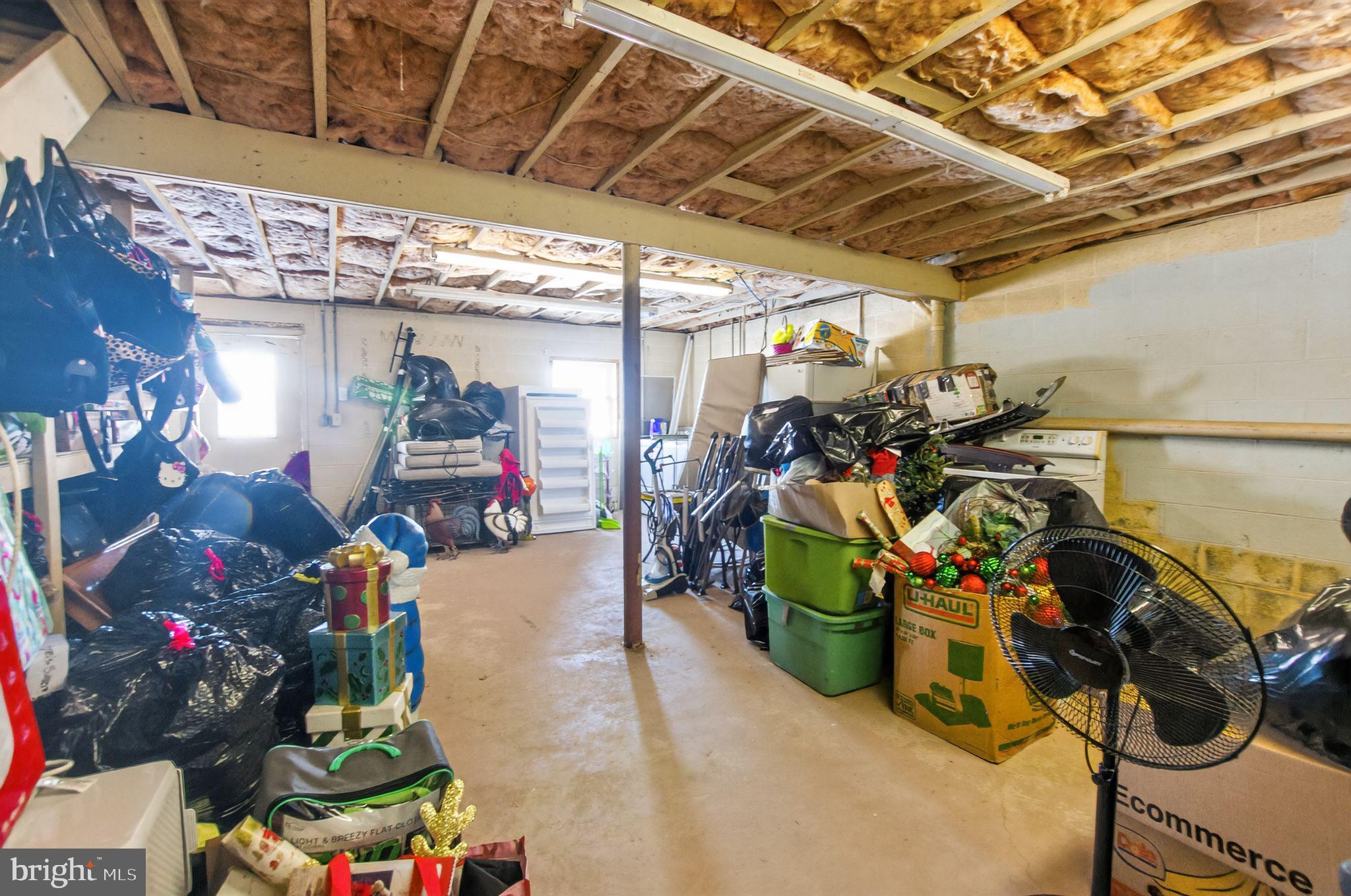 HILLCREST ACRES - Residential