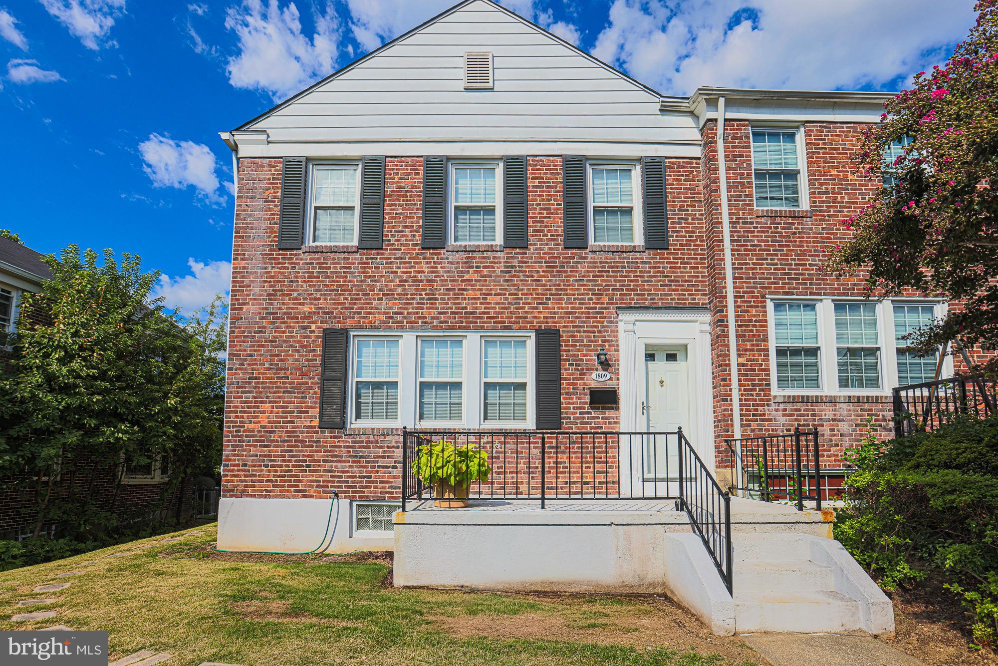 1809 DEVERON ROAD