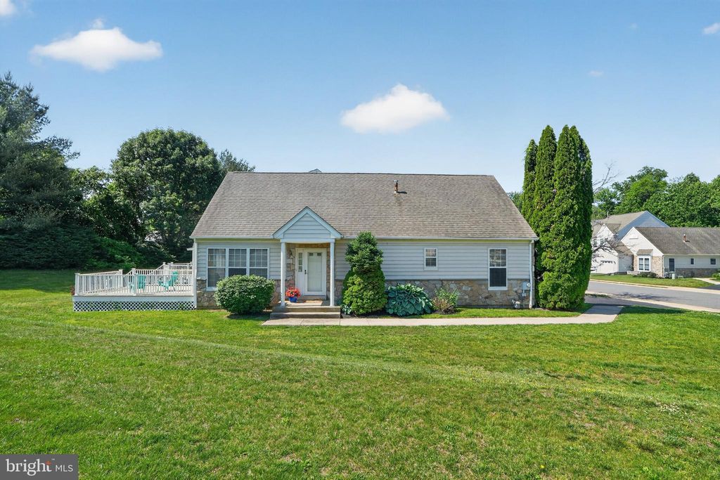 Photo of 4201 Chatham Circle, UPPER CHICHESTER, PA 19014 (MLS # PADE2112182)