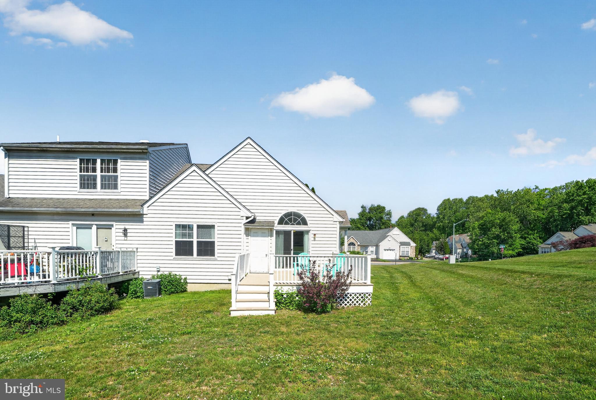 SOMERSET - Residential