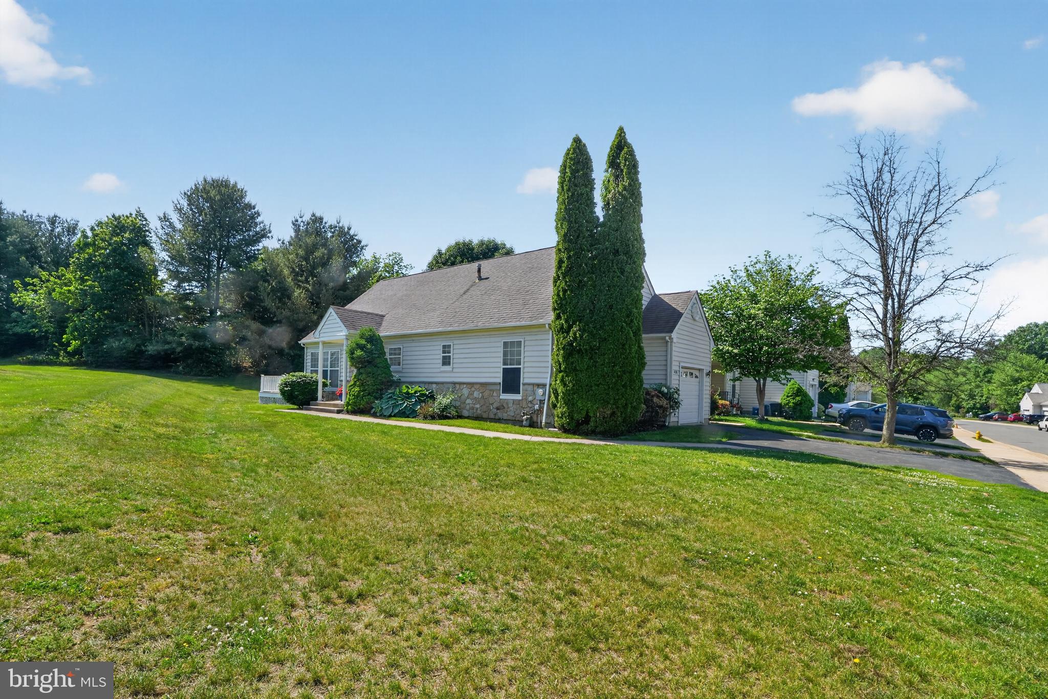SOMERSET - Residential
