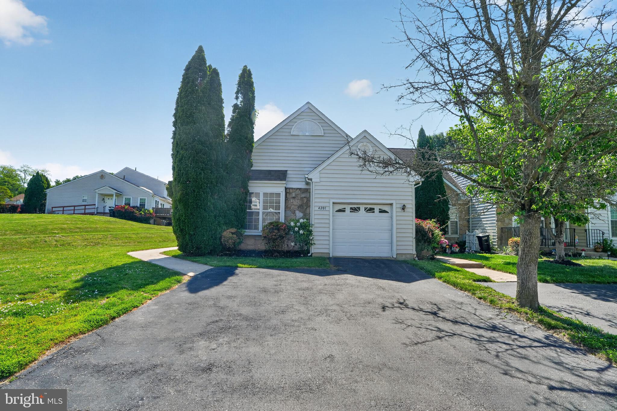 SOMERSET - Residential