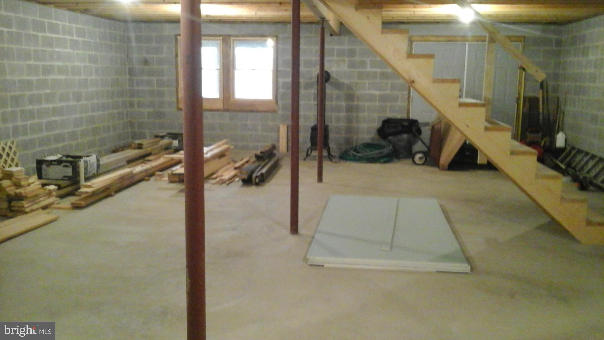 DOGWOOD FLATS - Residential