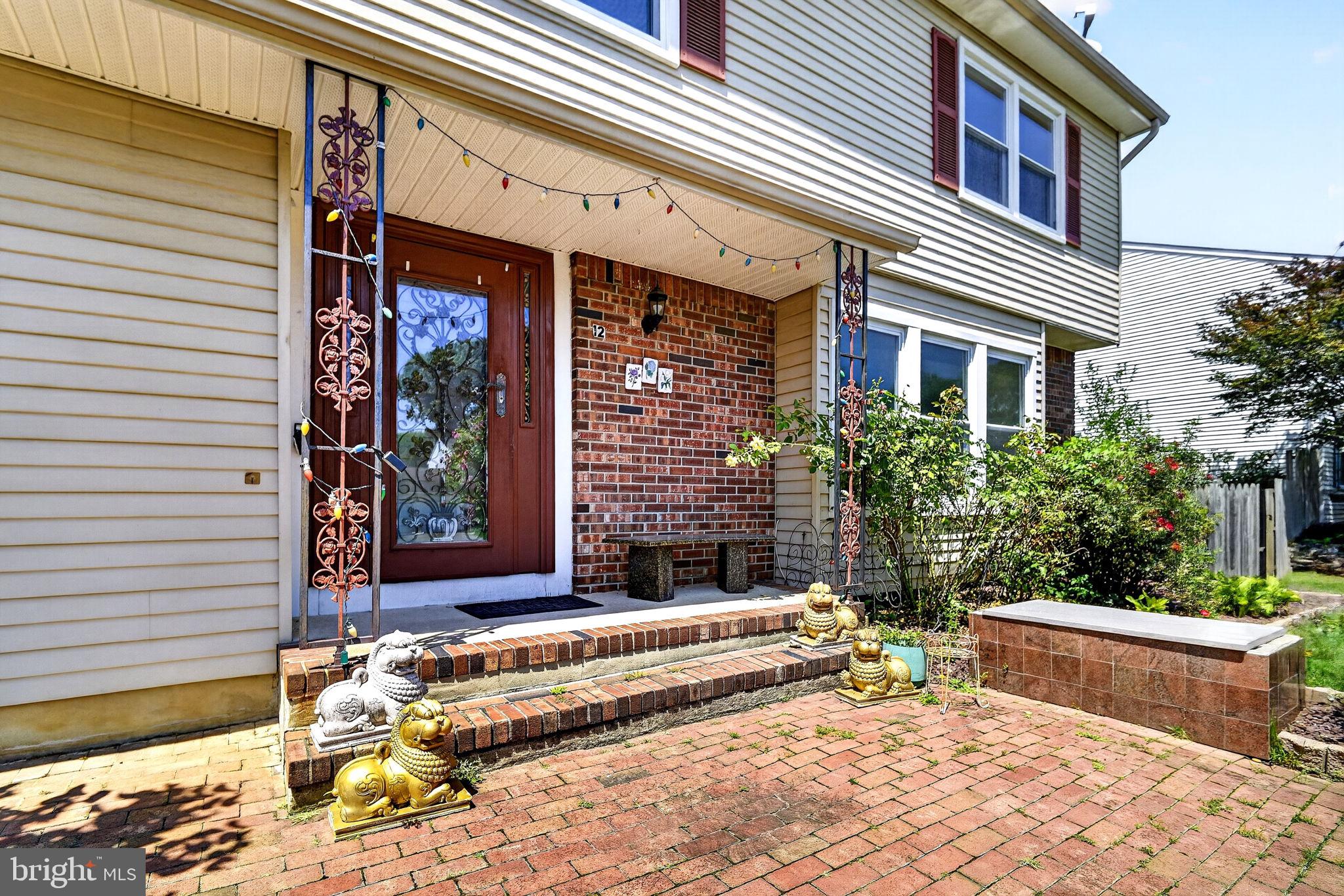 12 MERSHON LANE