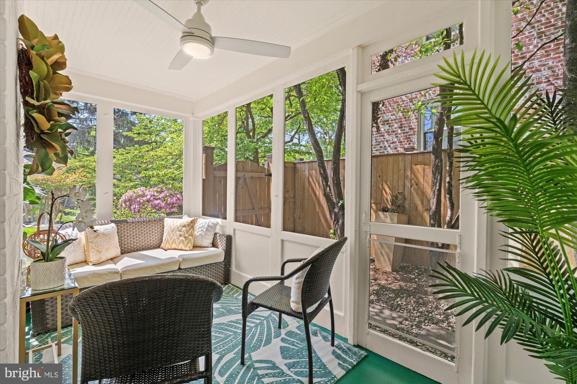 MEADOWBROOK VILLAGE - Residential