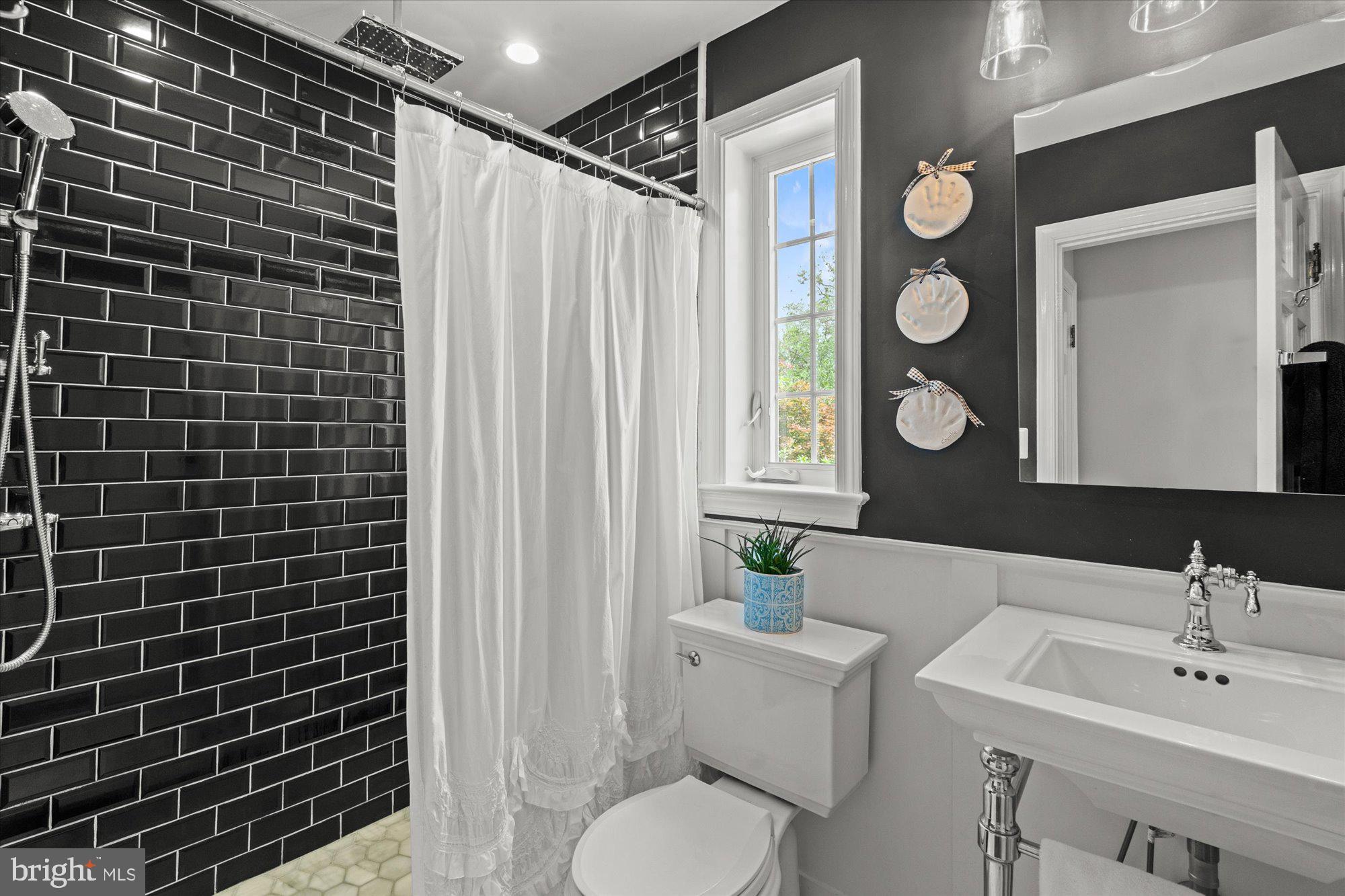 MEADOWBROOK VILLAGE - Residential