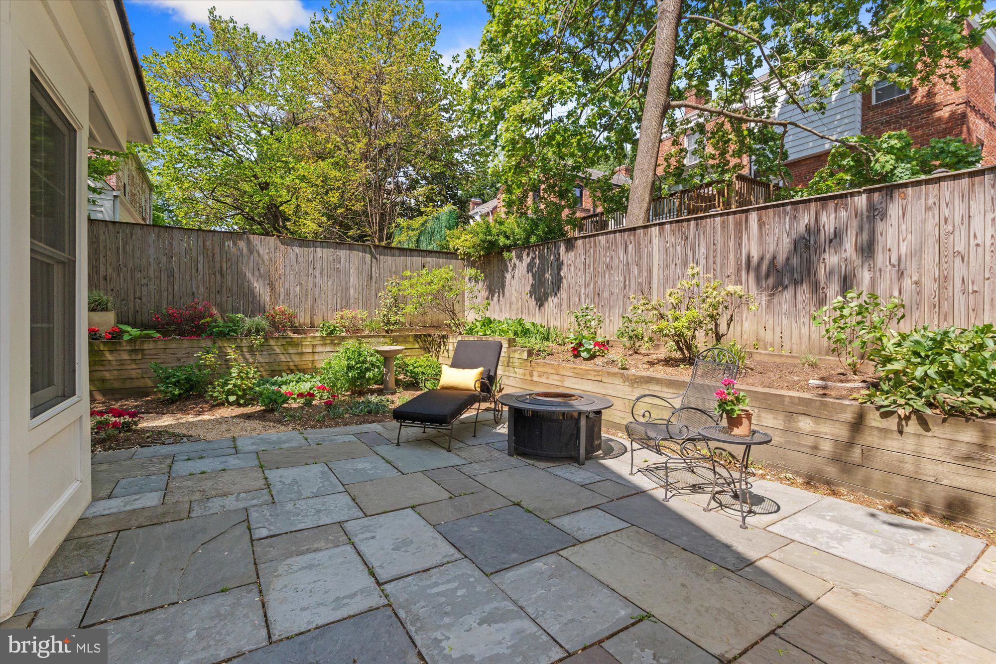 MEADOWBROOK VILLAGE - Residential