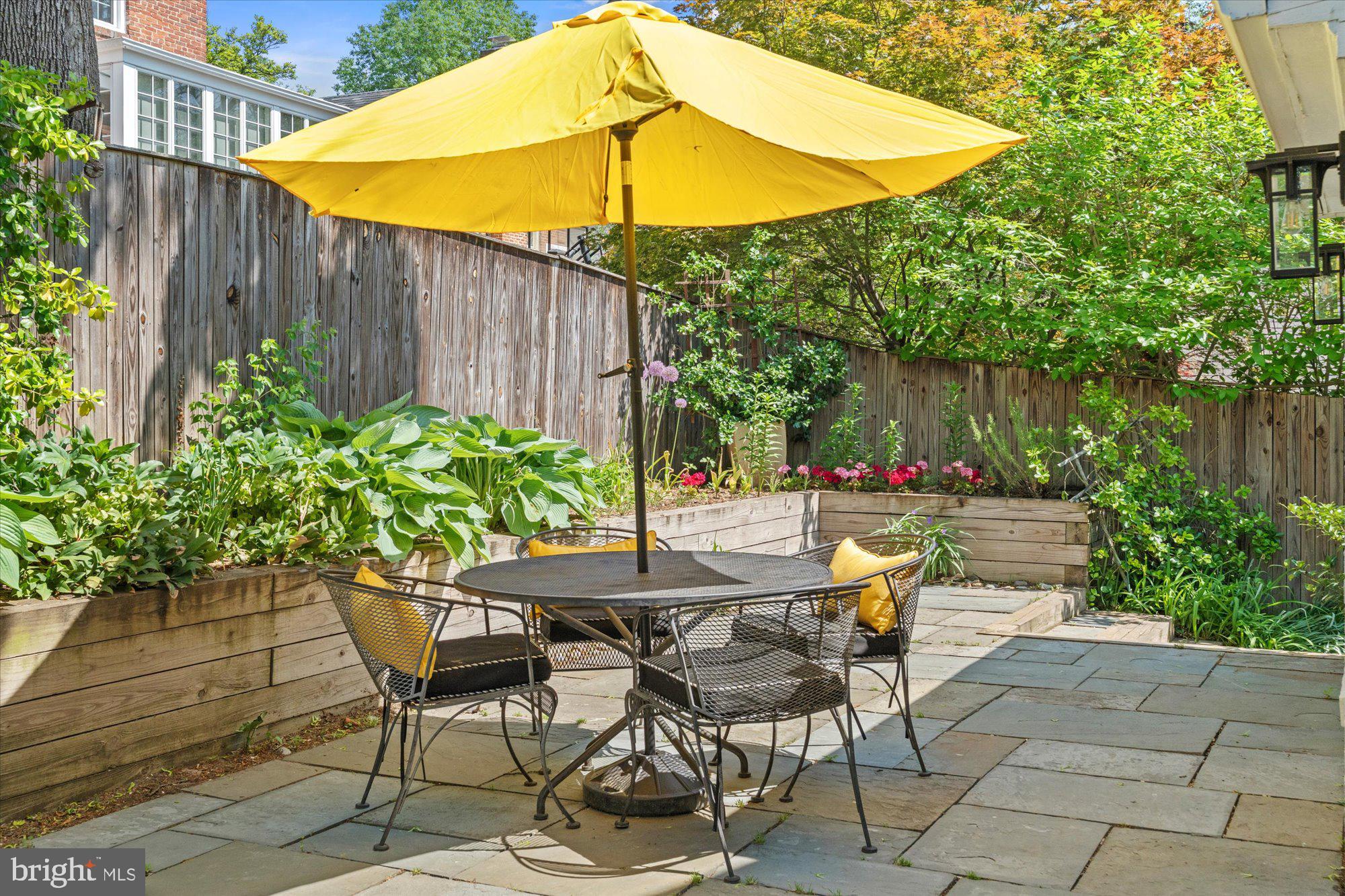 MEADOWBROOK VILLAGE - Residential