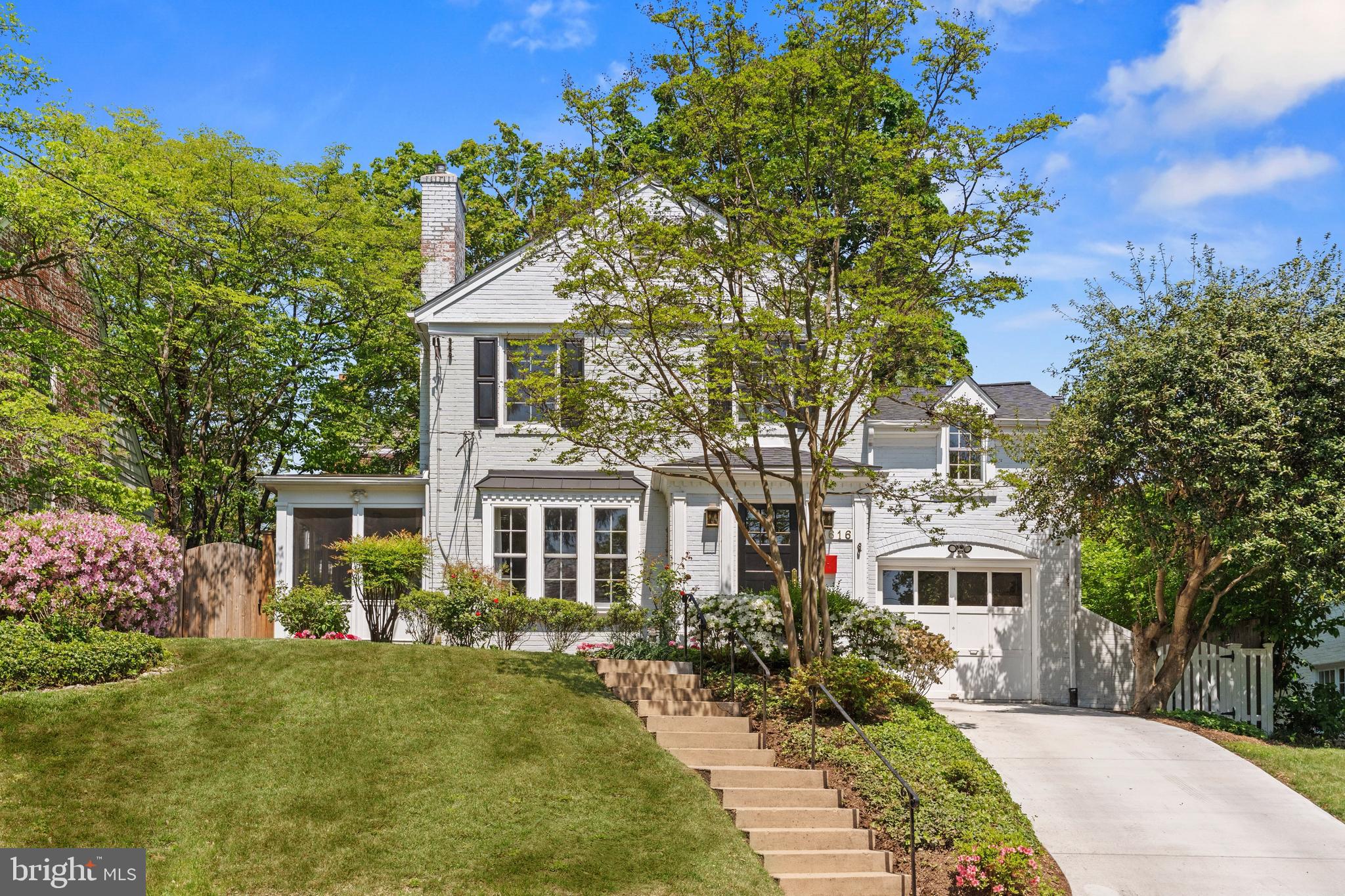 MEADOWBROOK VILLAGE - Residential