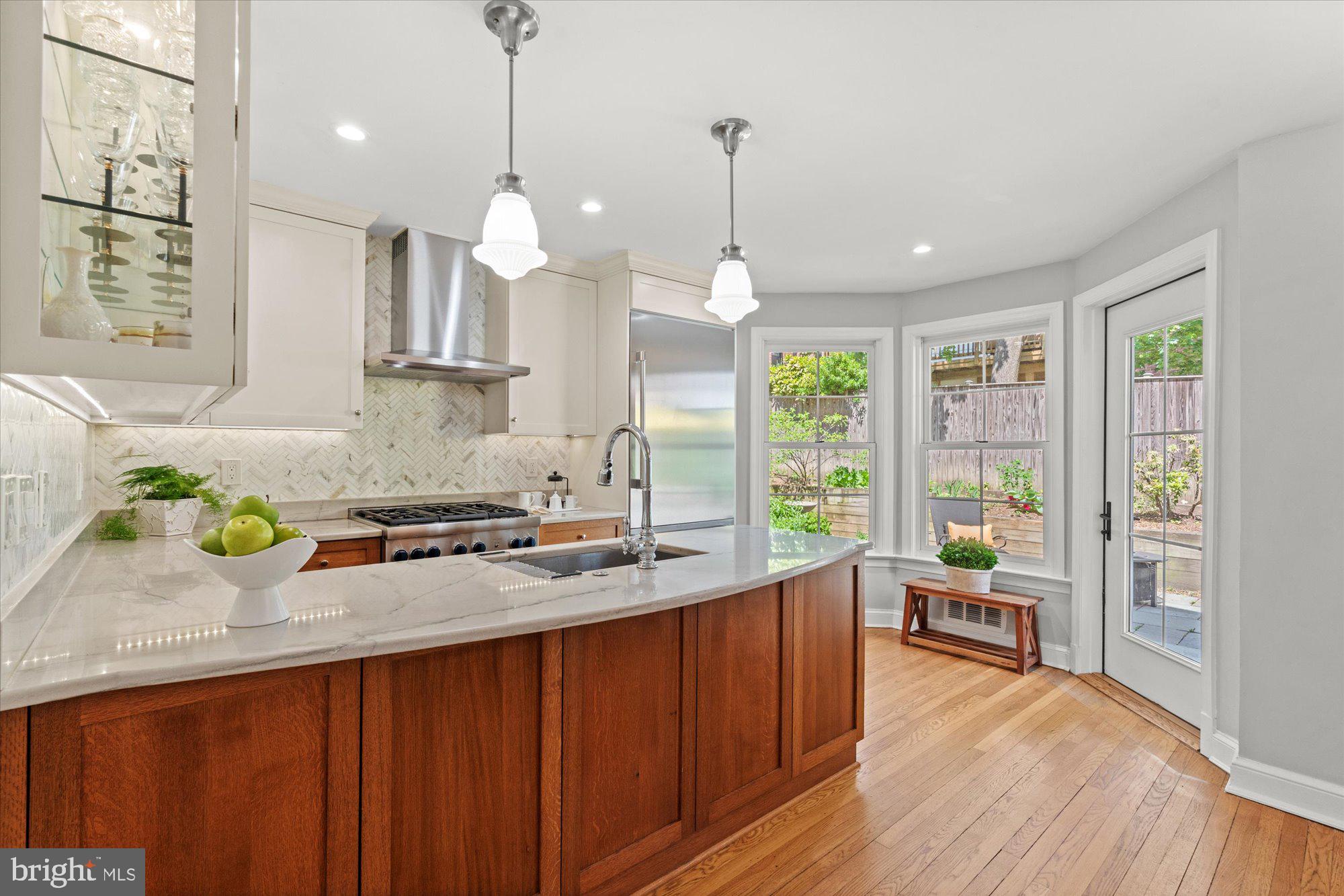 MEADOWBROOK VILLAGE - Residential