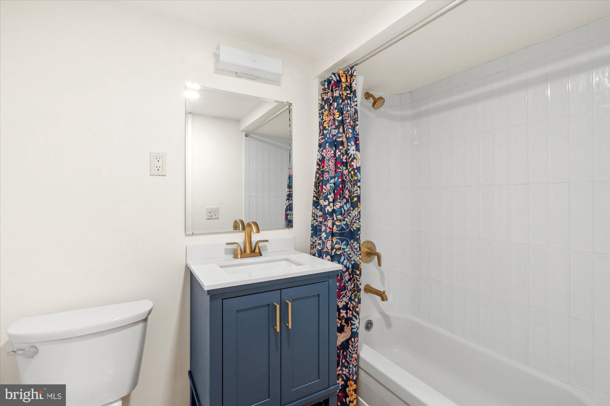 MEADOWBROOK VILLAGE - Residential