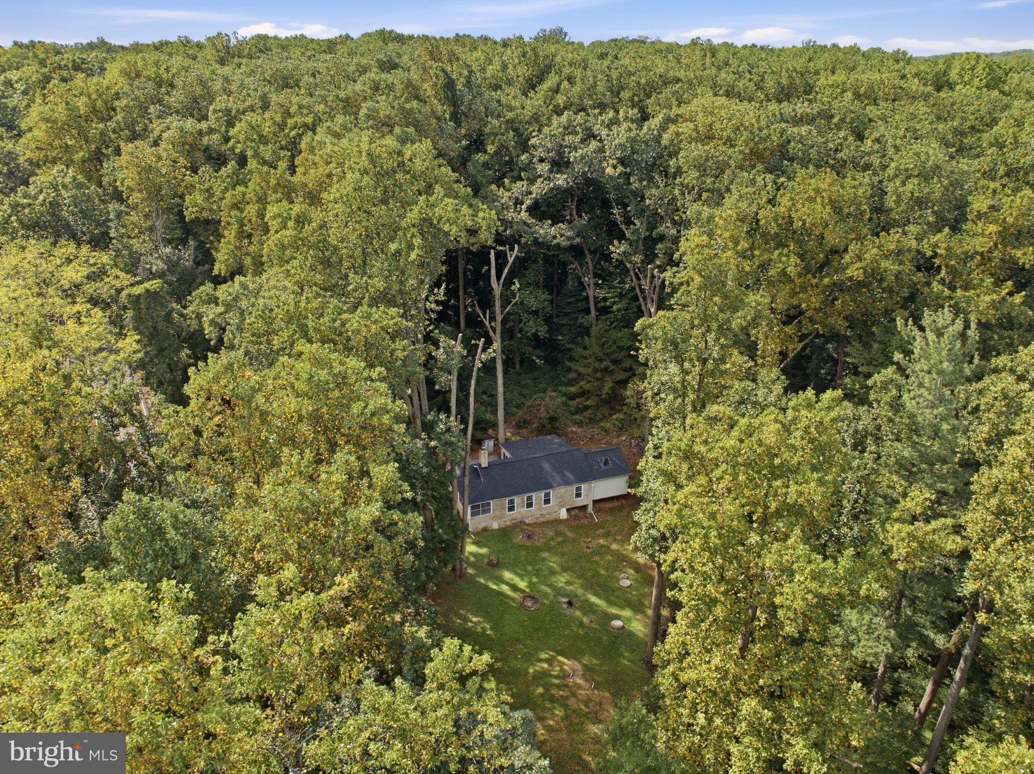 1819 SNYDER ROAD