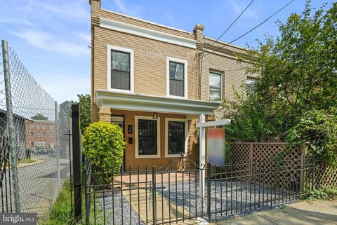 Photo of 1845 Corcoran Street NE, WASHINGTON, DC 20002 (MLS # DCDC2212780)