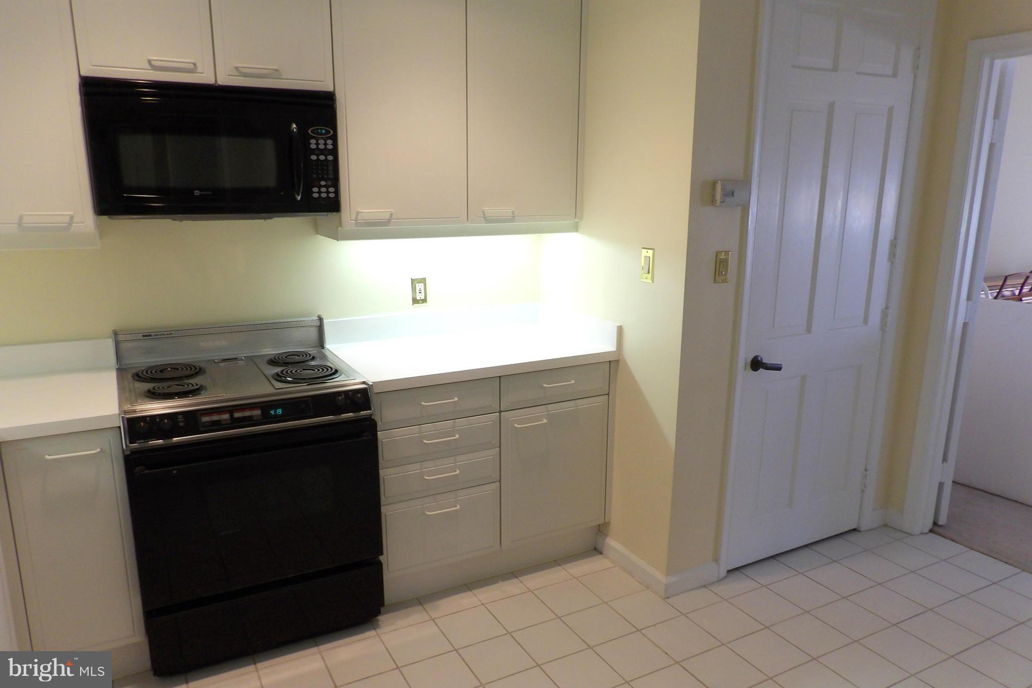 TUSCANY CANTERBURY - Residential Lease