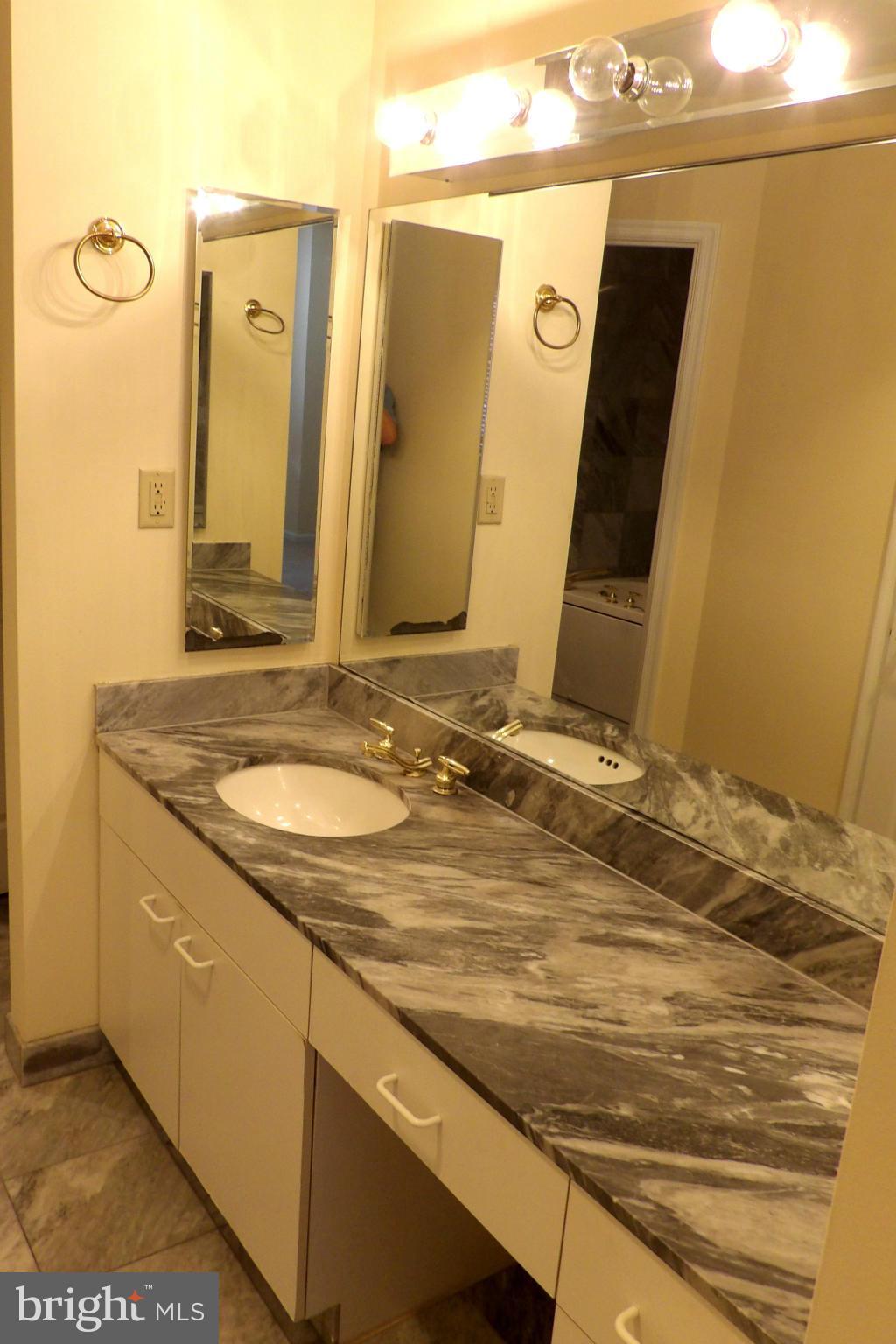 TUSCANY CANTERBURY - Residential Lease