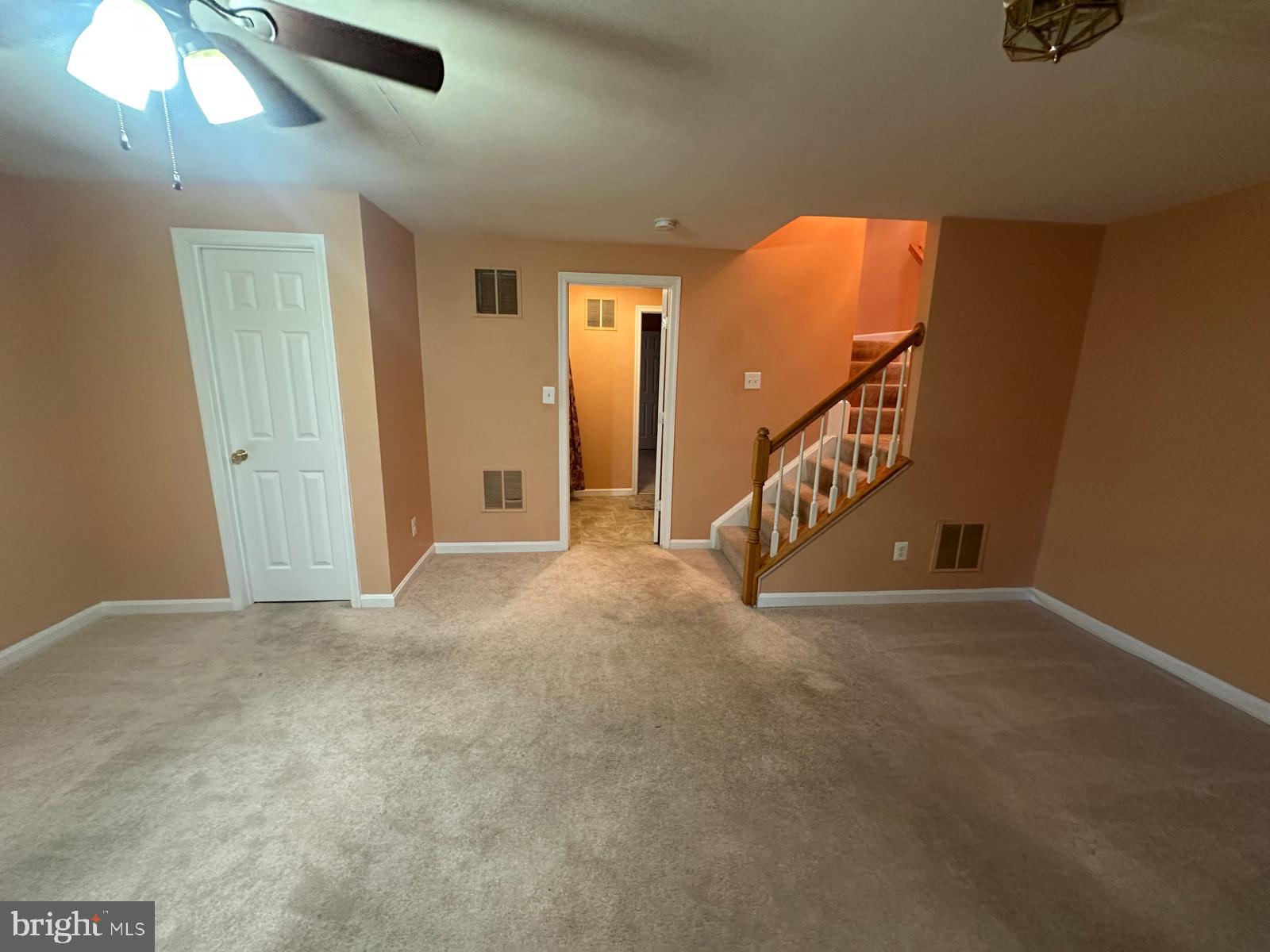 LAKECREST - Residential