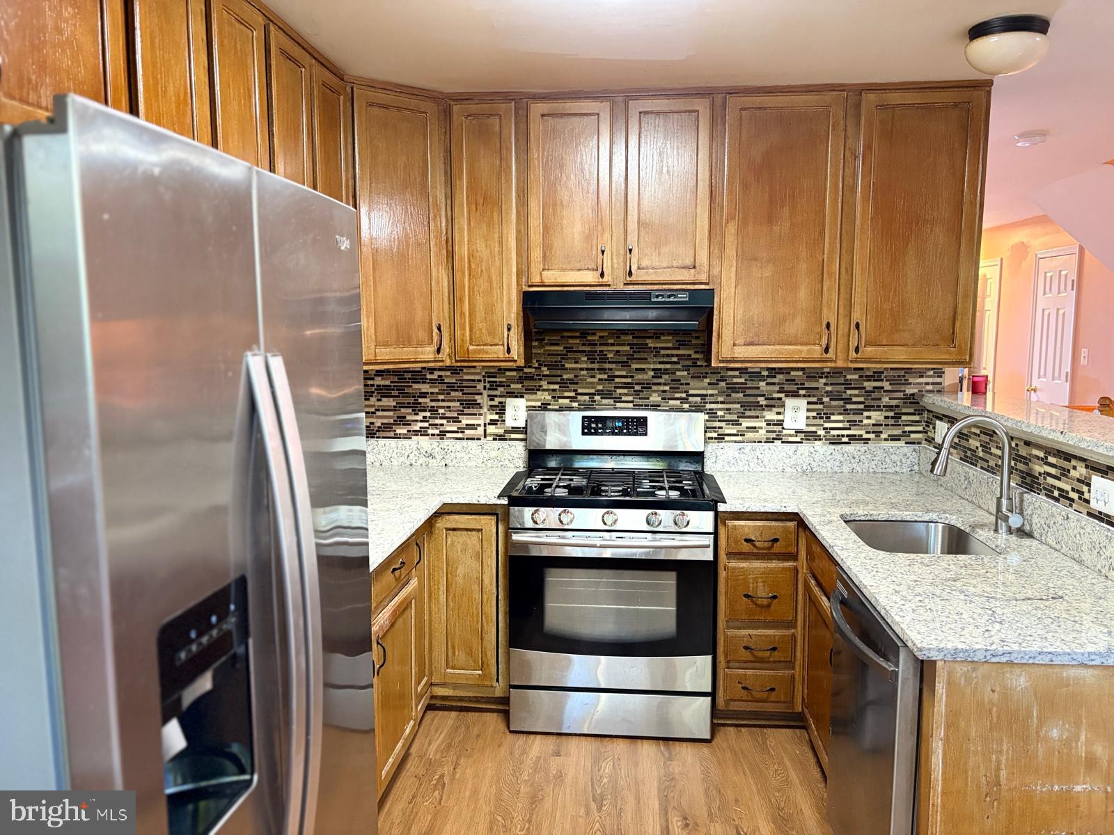 LAKECREST - Residential