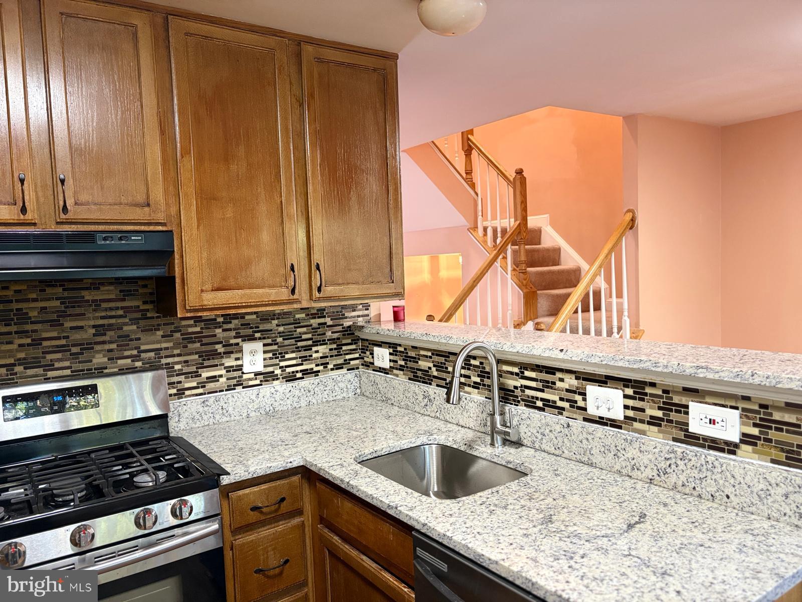 LAKECREST - Residential