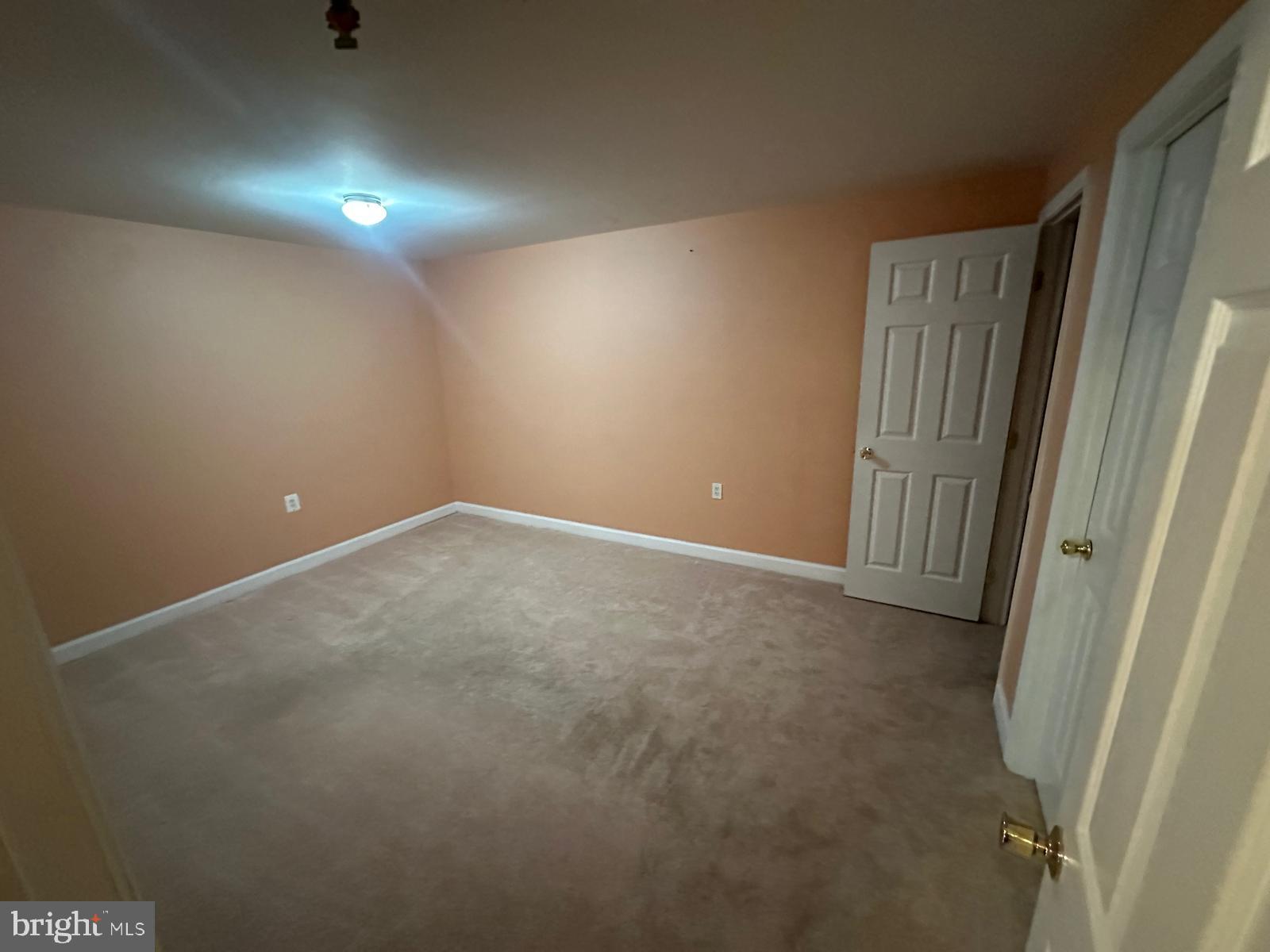 LAKECREST - Residential