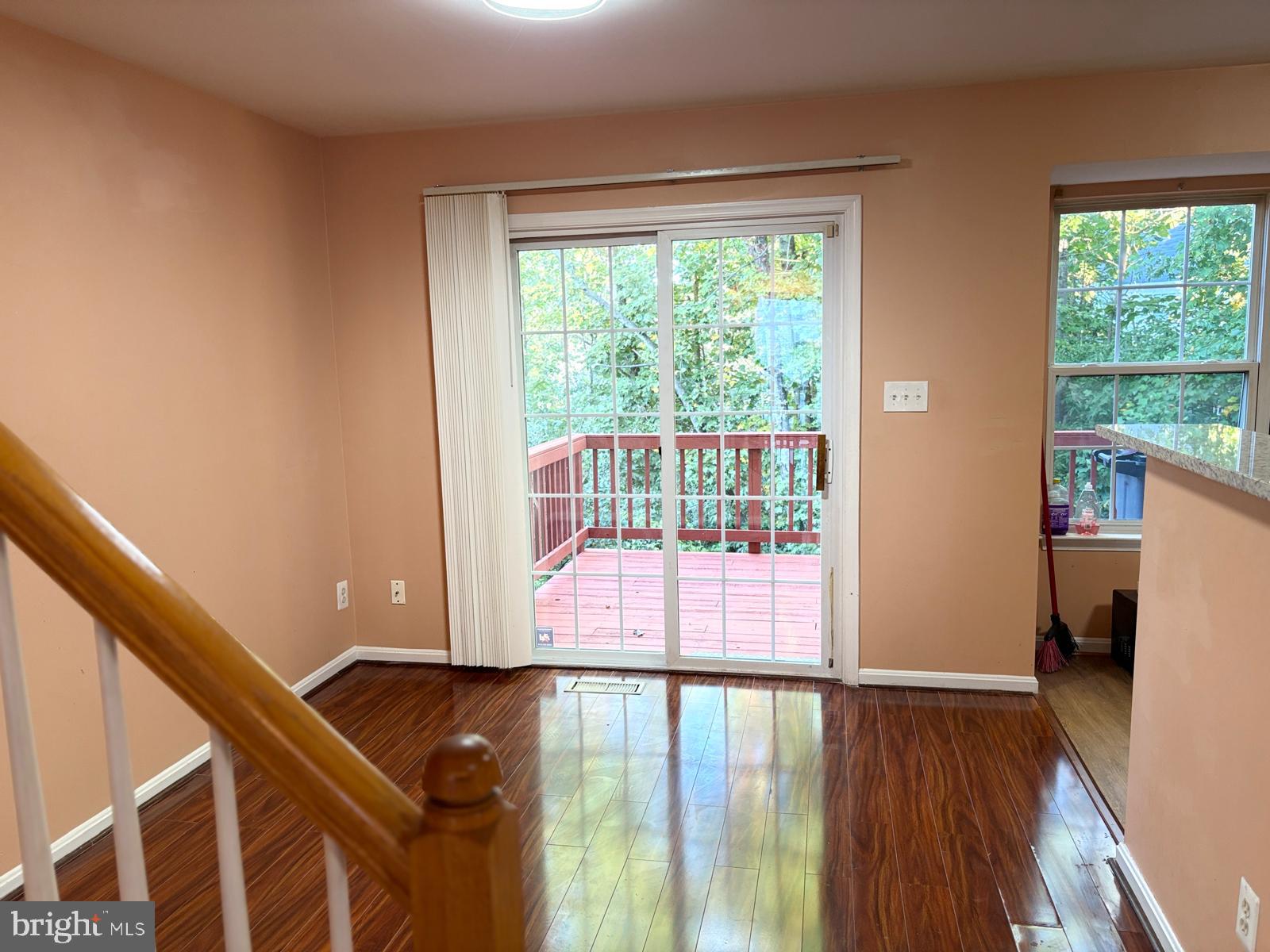 LAKECREST - Residential