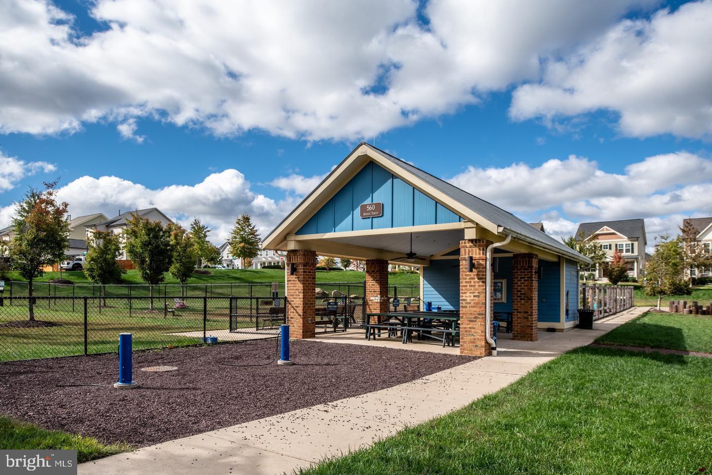 EMBREY MILL - Residential