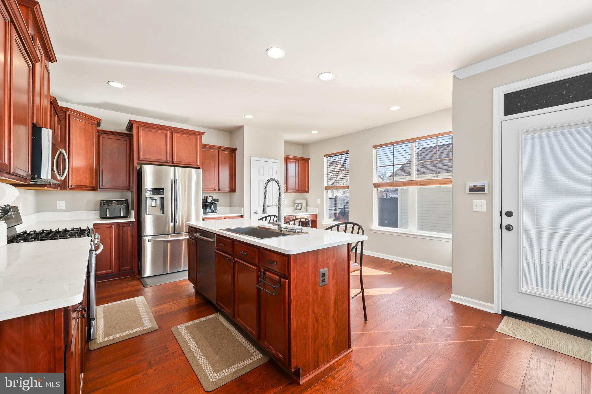 EMBREY MILL - Residential