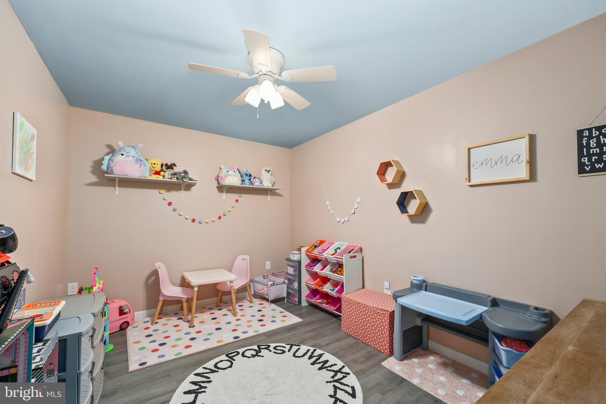 EMBREY MILL - Residential