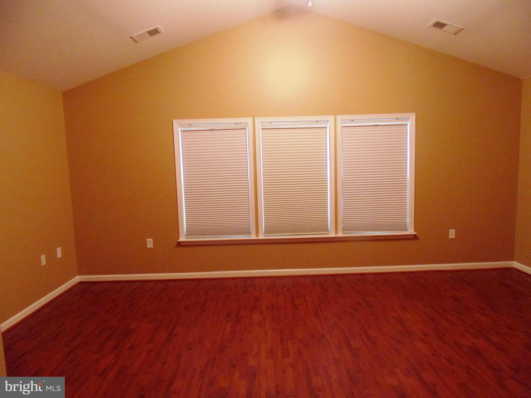 PLEASANT VIEW - Residential Lease