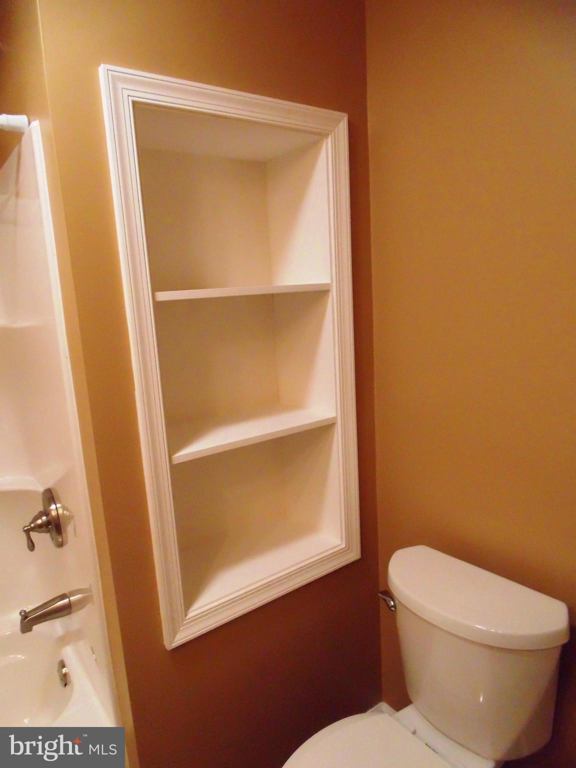 PLEASANT VIEW - Residential Lease